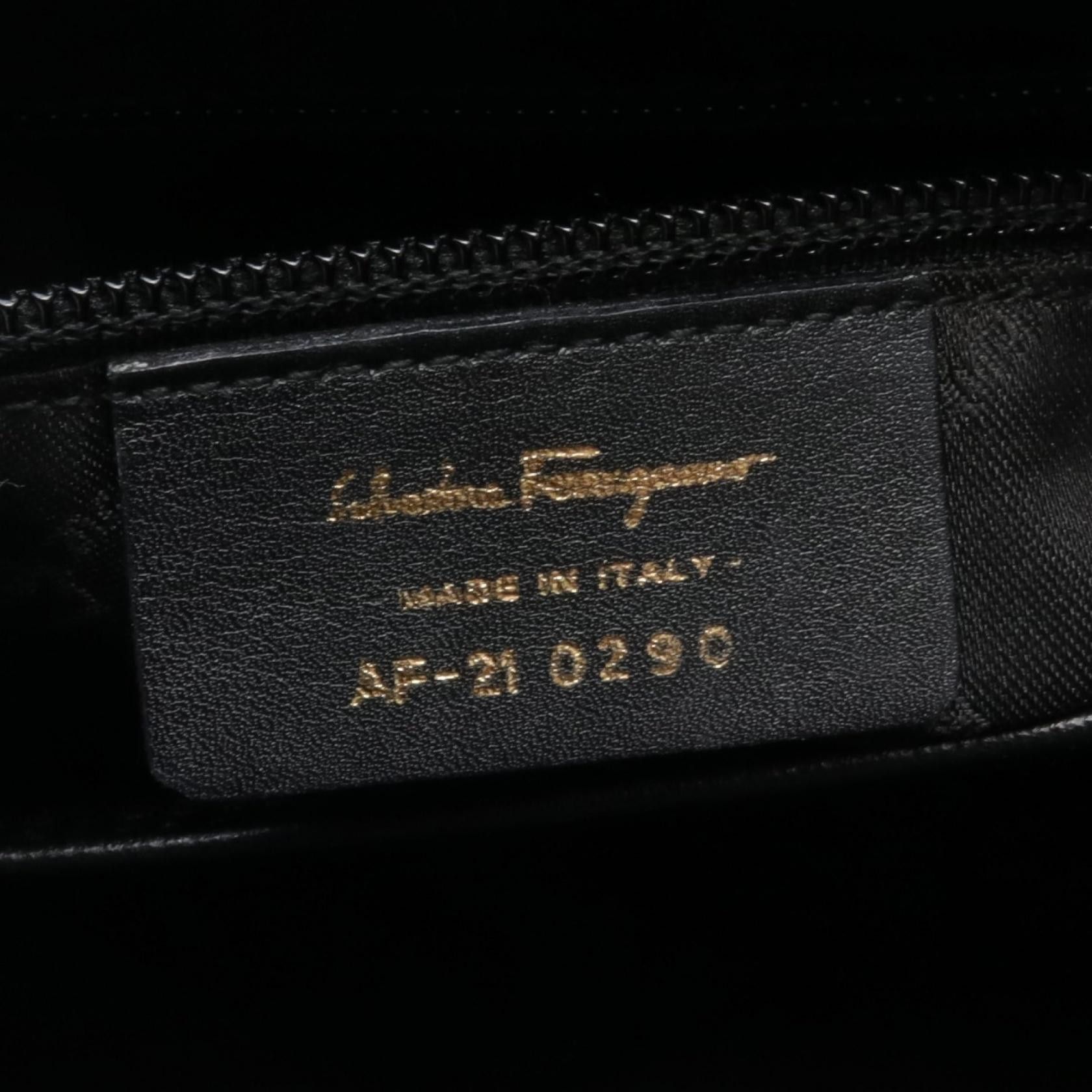 Salvatore Ferragamo Salvatore Ferragamo Gancini Top Handle Bag Leather Handbag 21 0290 in Very Good Condition Size ONE SIZE - 4 Thumbnail