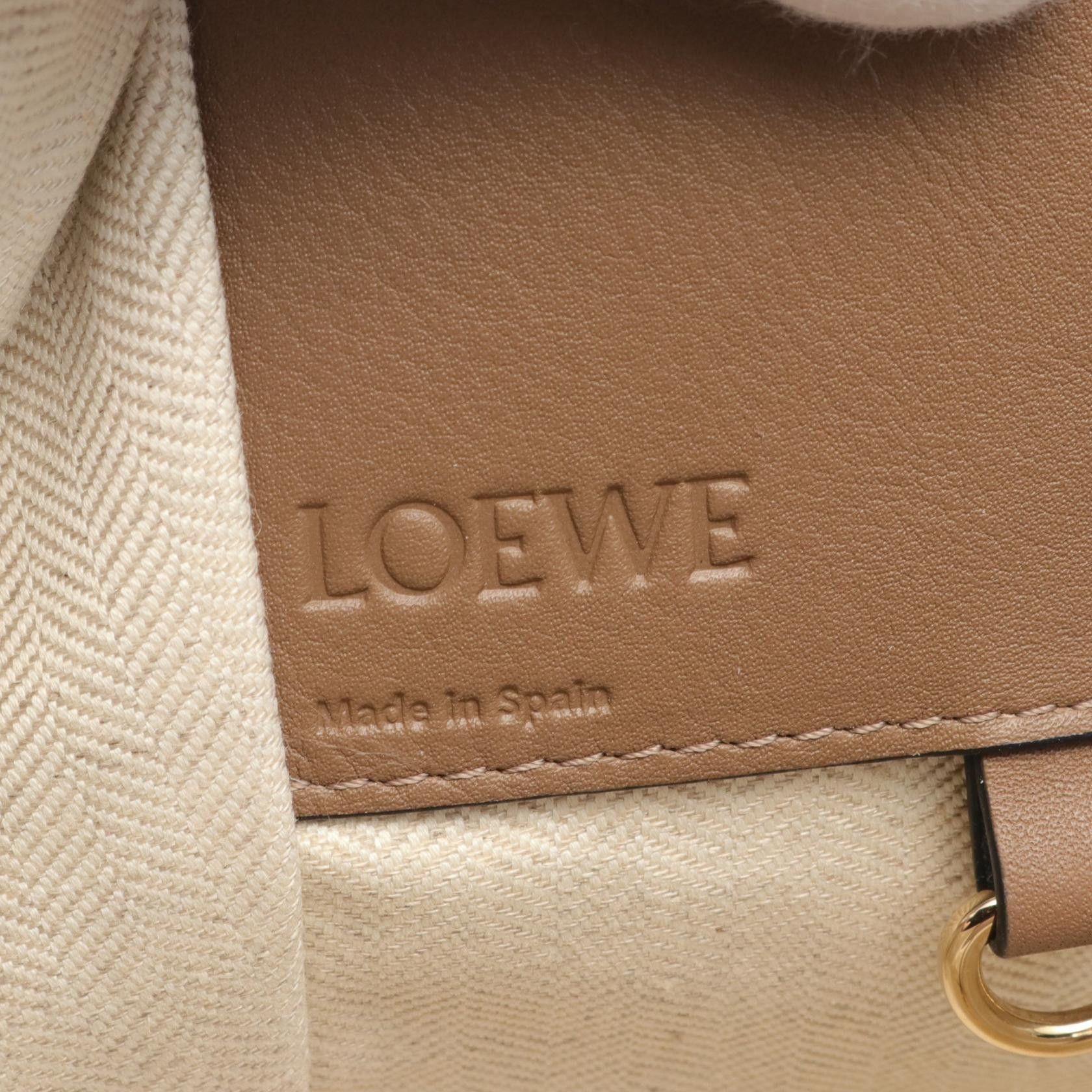 Loewe Loewe Hammock Small Shoulder Bag Leather Shoulder Bag 387.12.Kbn60 in Great Condition Size ONE SIZE - 4 Thumbnail