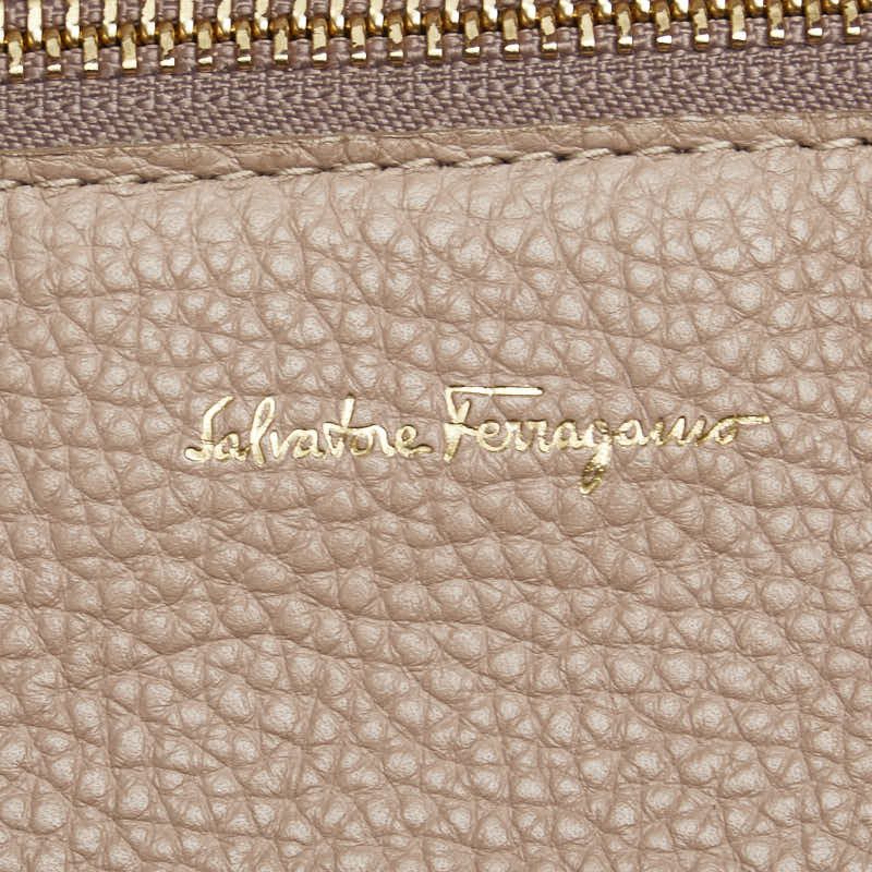 Salvatore Ferragamo Salvatore Ferragamo Salvatore Ferragamo Leather Logo Reversible Tote Bag Leather Tote Bag in Very Good Condition Size ONE SIZE - 6 Thumbnail