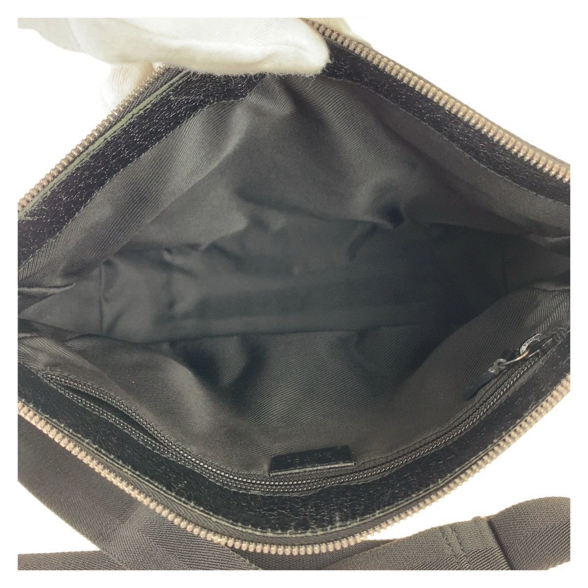 Gucci Gucci Gucci GG Canvas/Leather Messenger Bag 114273 Canvas Crossbody Bag 114273 in Very Good Condition Size ONE SIZE - 3 Thumbnail