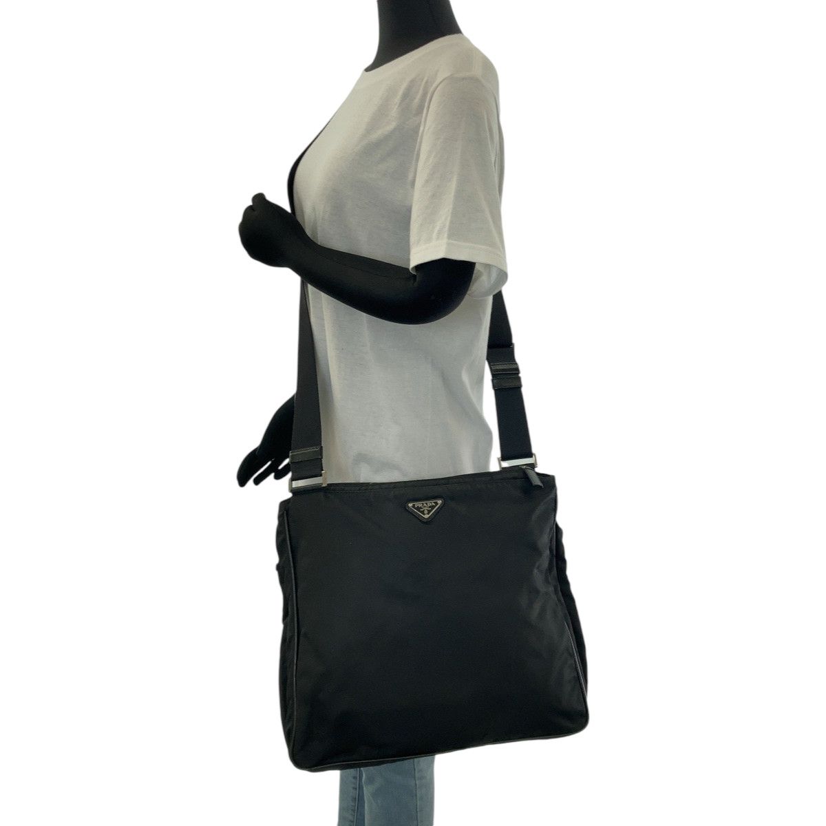 Prada Prada Prada Nylon Tessuto Triangle Logo Plate Shoulder Bag 407878 Canvas Crossbody Bag 407878 in Very Good Condition Size ONE SIZE - 7 Thumbnail
