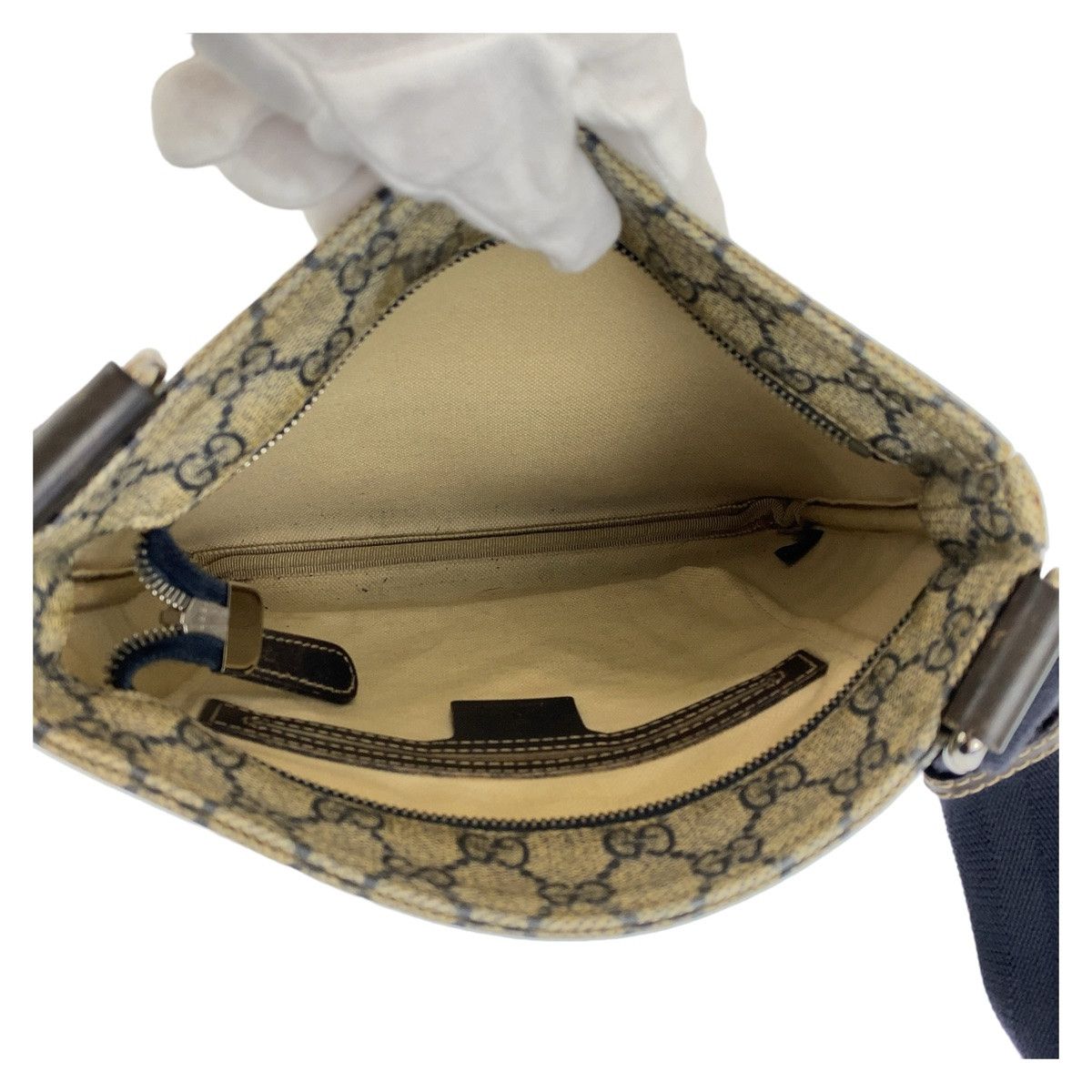 Gucci Gucci Gucci GG Supreme Canvas Shoulder Bag 201533 Canvas Crossbody Bag 201533 in Very Good Condition Size ONE SIZE - 4 Thumbnail