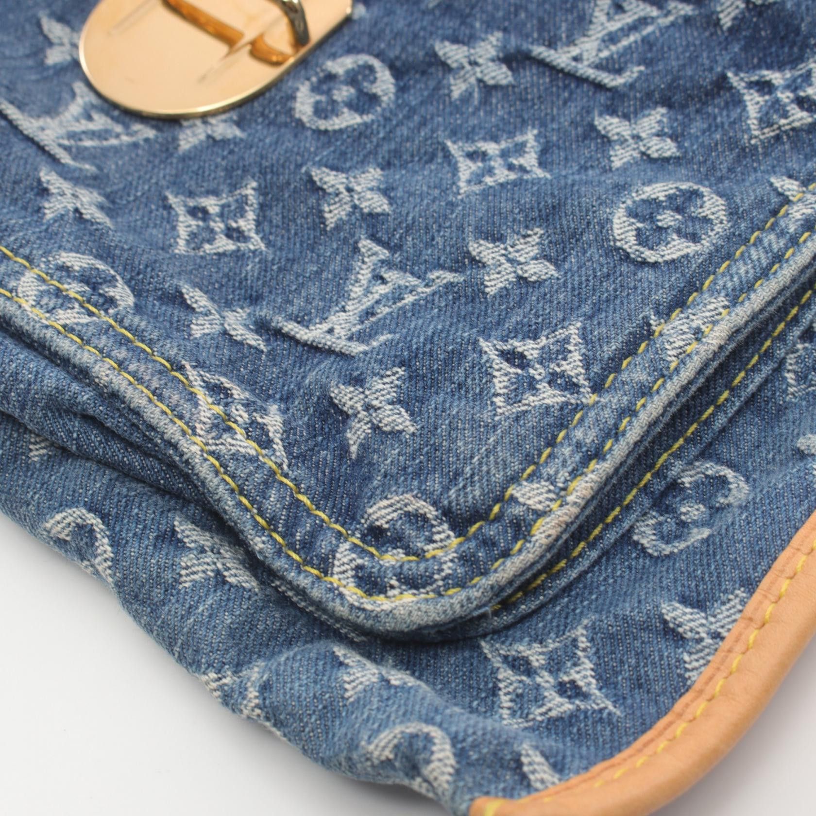 Louis Vuitton Louis Vuitton Monogram Denim Sac Plat Bag Denim Tote Bag M95018 in Great Condition Size ONE SIZE - 9 Thumbnail