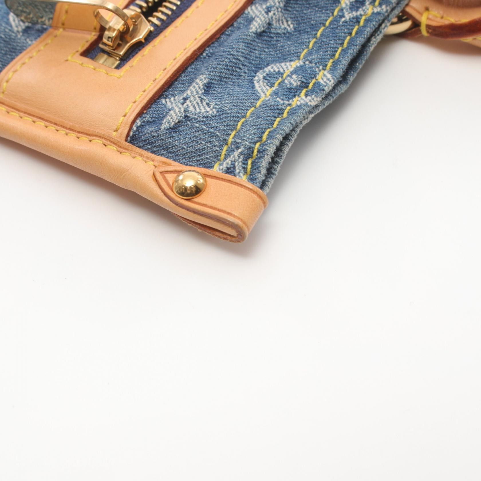 Louis Vuitton Louis Vuitton Monogram Denim Sac Plat Bag Denim Tote Bag M95018 in Great Condition Size ONE SIZE - 8 Thumbnail
