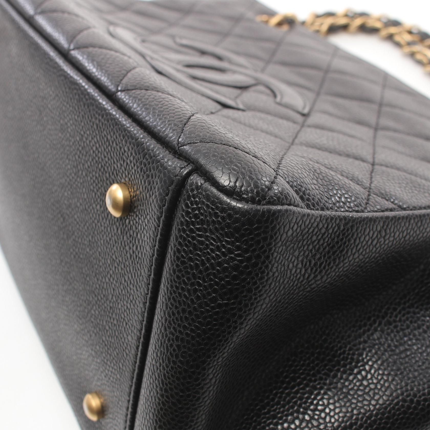 Chanel Chanel Matelasse Chain Shoulder Bag Leather Shoulder Bag A18004 in Very Good Condition Size ONE SIZE - 8 Thumbnail