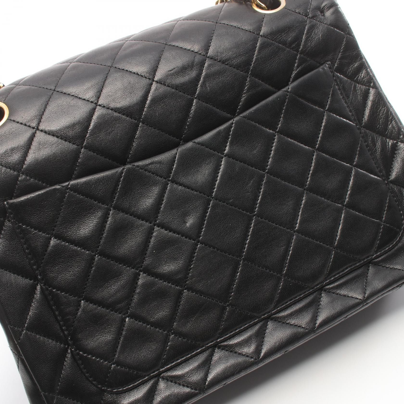 Chanel Chanel Medium Classic Double Flap Bag Leather Shoulder Bag A01112 in Very Good Condition Size ONE SIZE - 10 Thumbnail