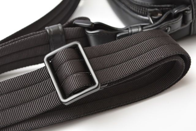 Bottega Veneta Bottega Veneta Bottega Veneta Leather Leggero Punching Shoulder Bag 566753 Leather Crossbody Bag 566753 in Great Condition Size ONE SIZE - 8 Thumbnail