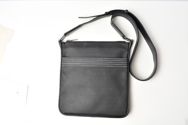 Loewe Loewe Loewe Coated Canvas Shoulder/Messenger Bag Black Canvas Crossbody Bag 2409a08-lo in Great Condition Size ONE SIZE - 4 Thumbnail