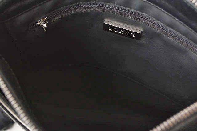 Loewe Loewe Loewe Coated Canvas Shoulder/Messenger Bag Black Canvas Crossbody Bag 2409a08-lo in Great Condition Size ONE SIZE - 14 Thumbnail