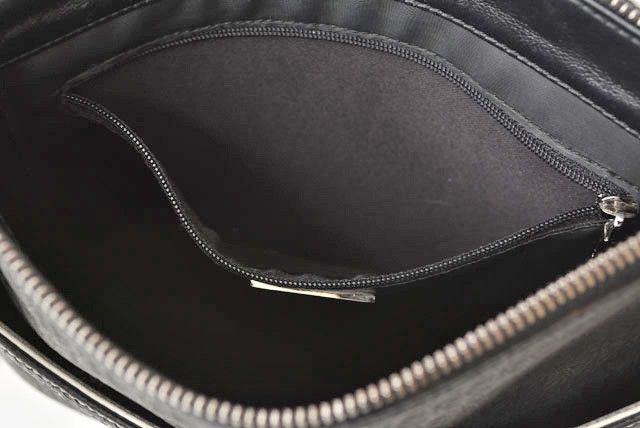 Loewe Loewe Loewe Coated Canvas Shoulder/Messenger Bag Black Canvas Crossbody Bag 2409a08-lo in Great Condition Size ONE SIZE - 15 Thumbnail