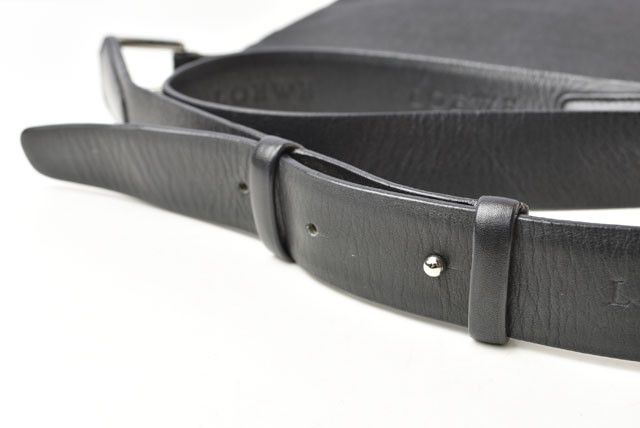 Loewe Loewe Loewe Coated Canvas Shoulder/Messenger Bag Black Canvas Crossbody Bag 2409a08-lo in Great Condition Size ONE SIZE - 12 Thumbnail