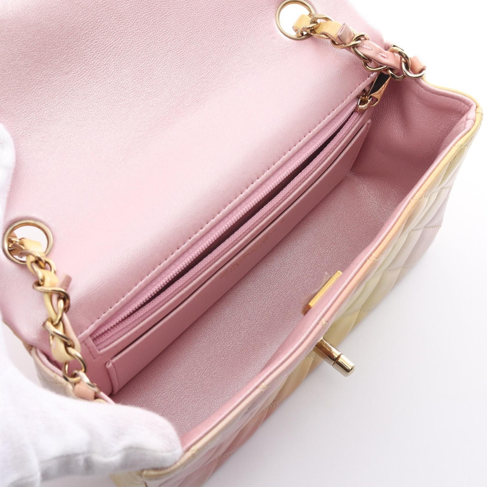 Chanel Chanel Classic Mini Single Flap Bag Leather Shoulder Bag A69900 in Great Condition Size ONE SIZE - 3 Thumbnail