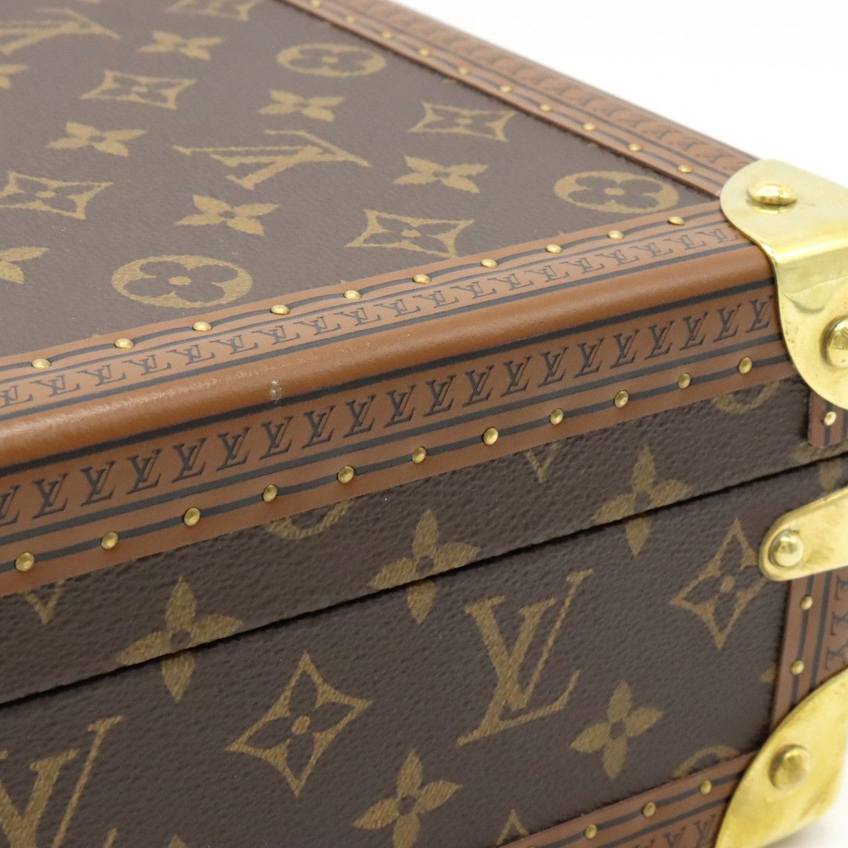 Louis Vuitton Louis Vuitton Louis Vuitton Monogram Jewelry Case M20040 Canvas Other M20040 in Great Condition Size ONE SIZE - 8 Thumbnail