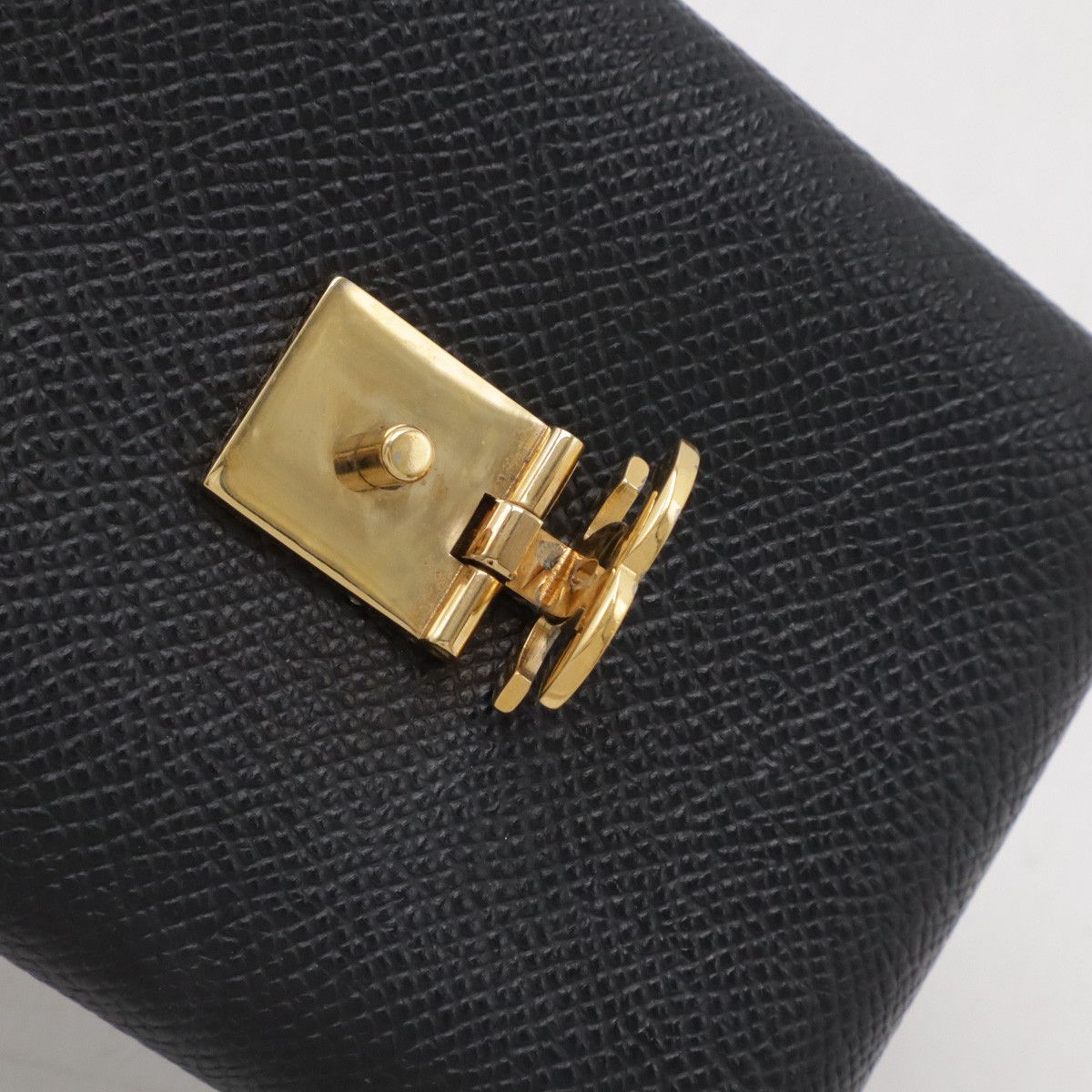 Chanel Chanel Chanel Caviar Skin Coco Mark iQOS Case Leather Black Leather Other in Very Good Condition Size ONE SIZE - 7 Thumbnail