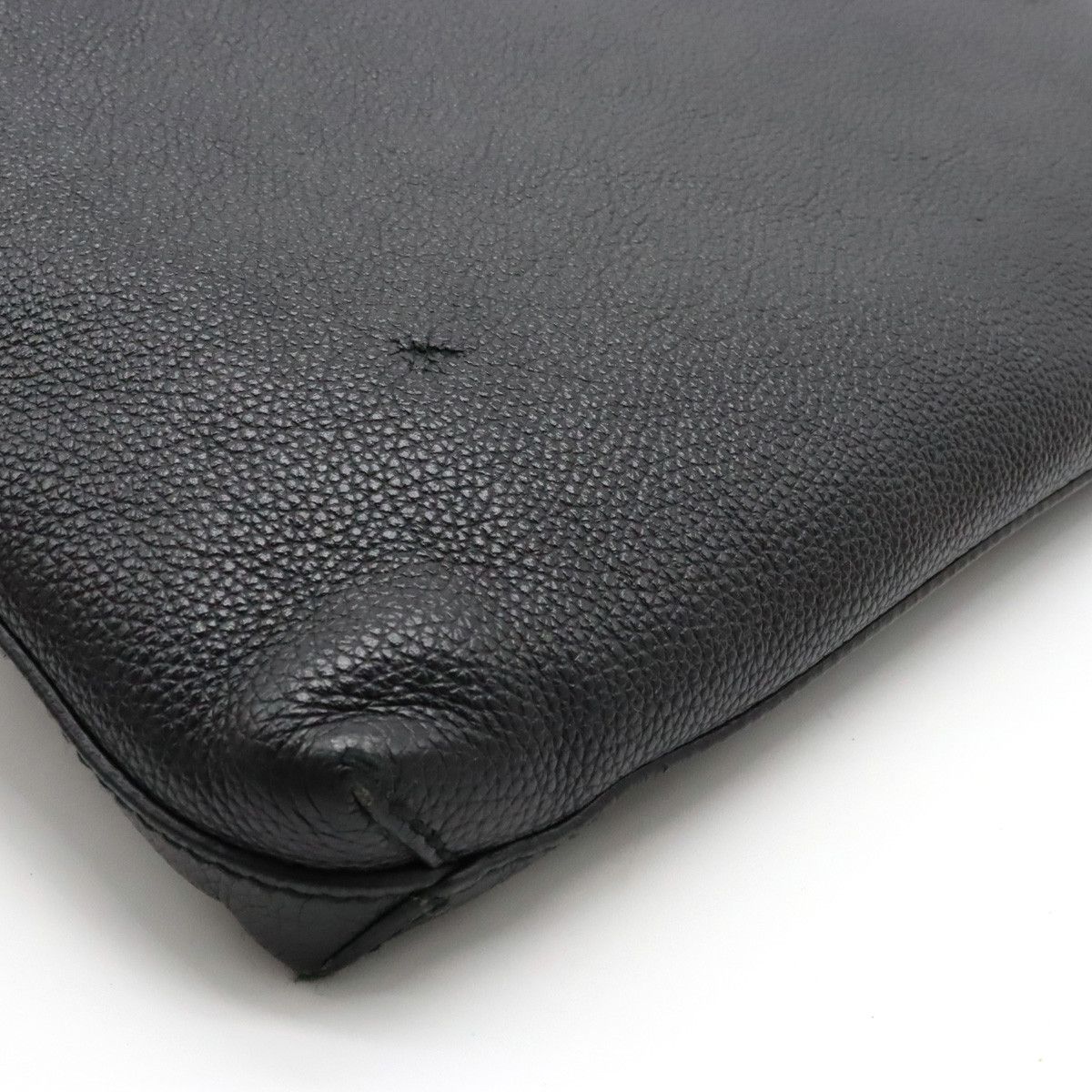 Gucci Gucci Gucci Leather Logo Print Medium Clutch Bag 572770 Leather Other 572770 in Very Good Condition Size ONE SIZE - 3 Thumbnail