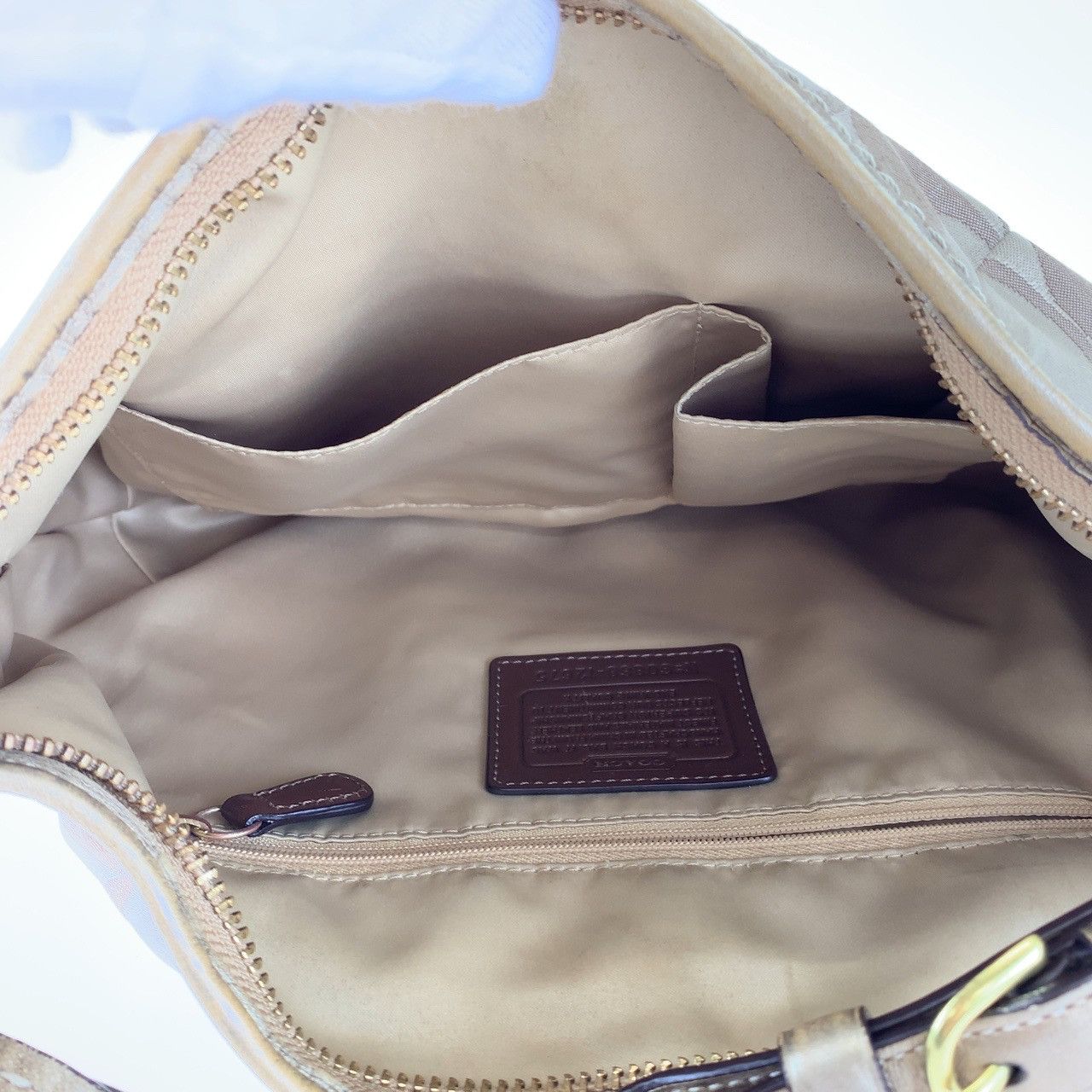 Coach Coach Coach Signature Canvas/Leather Shoulder Bag 12675 Canvas Crossbody Bag 12675 in Good Condition Size ONE SIZE - 6 Thumbnail