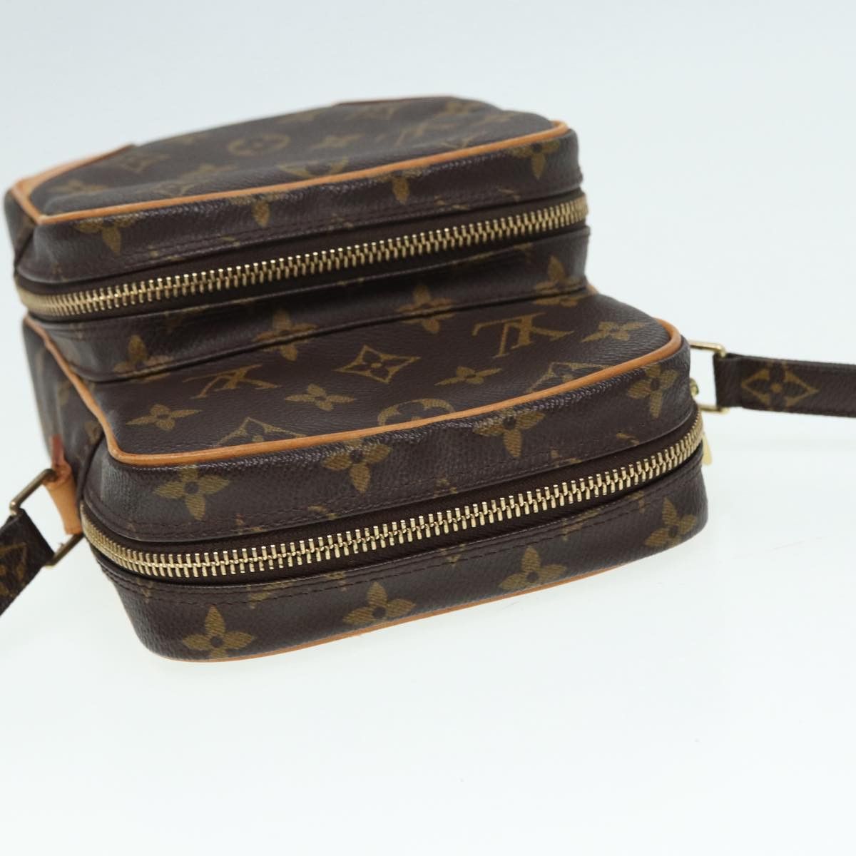 Louis Vuitton Amazon Brown Canvas Shoulder Bag (Pre-Owned) Size ONE SIZE - 11 Thumbnail