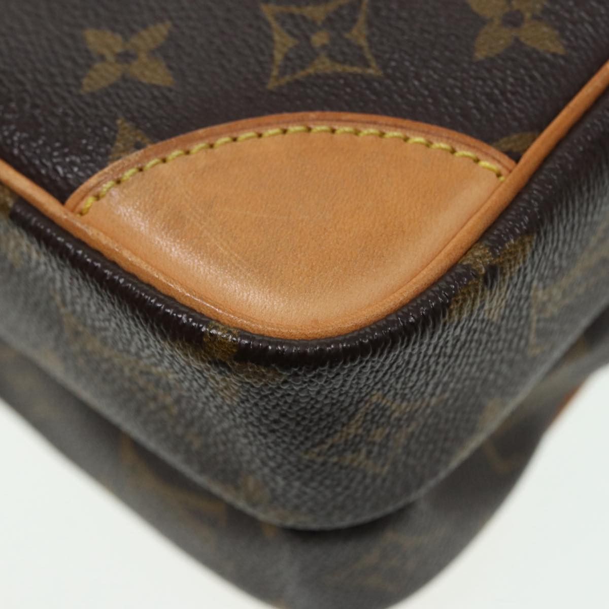 Louis Vuitton Amazon Brown Canvas Shoulder Bag (Pre-Owned) Size ONE SIZE - 14 Thumbnail