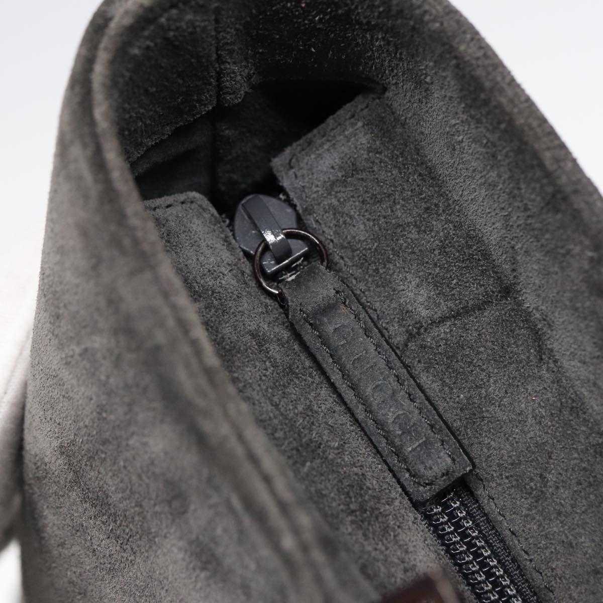 Gucci -- Grey Suede Handbag (Pre-Owned) Size ONE SIZE - 16 Thumbnail