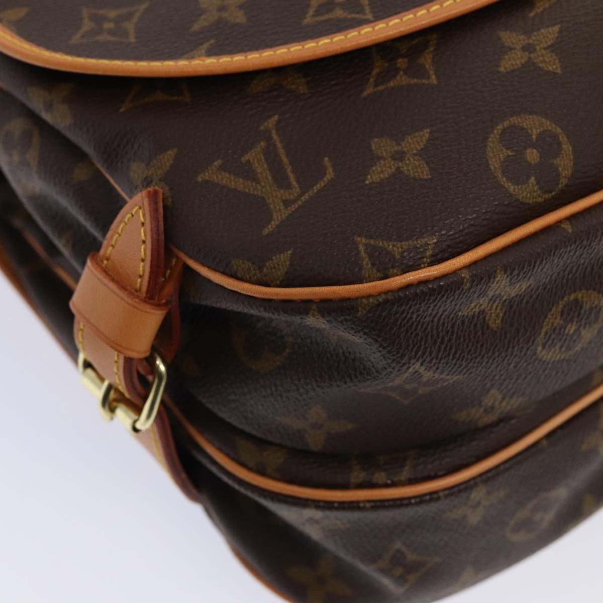 Louis Vuitton Saumur Brown Canvas Shoulder Bag (Pre-Owned) Size ONE SIZE - 16 Thumbnail