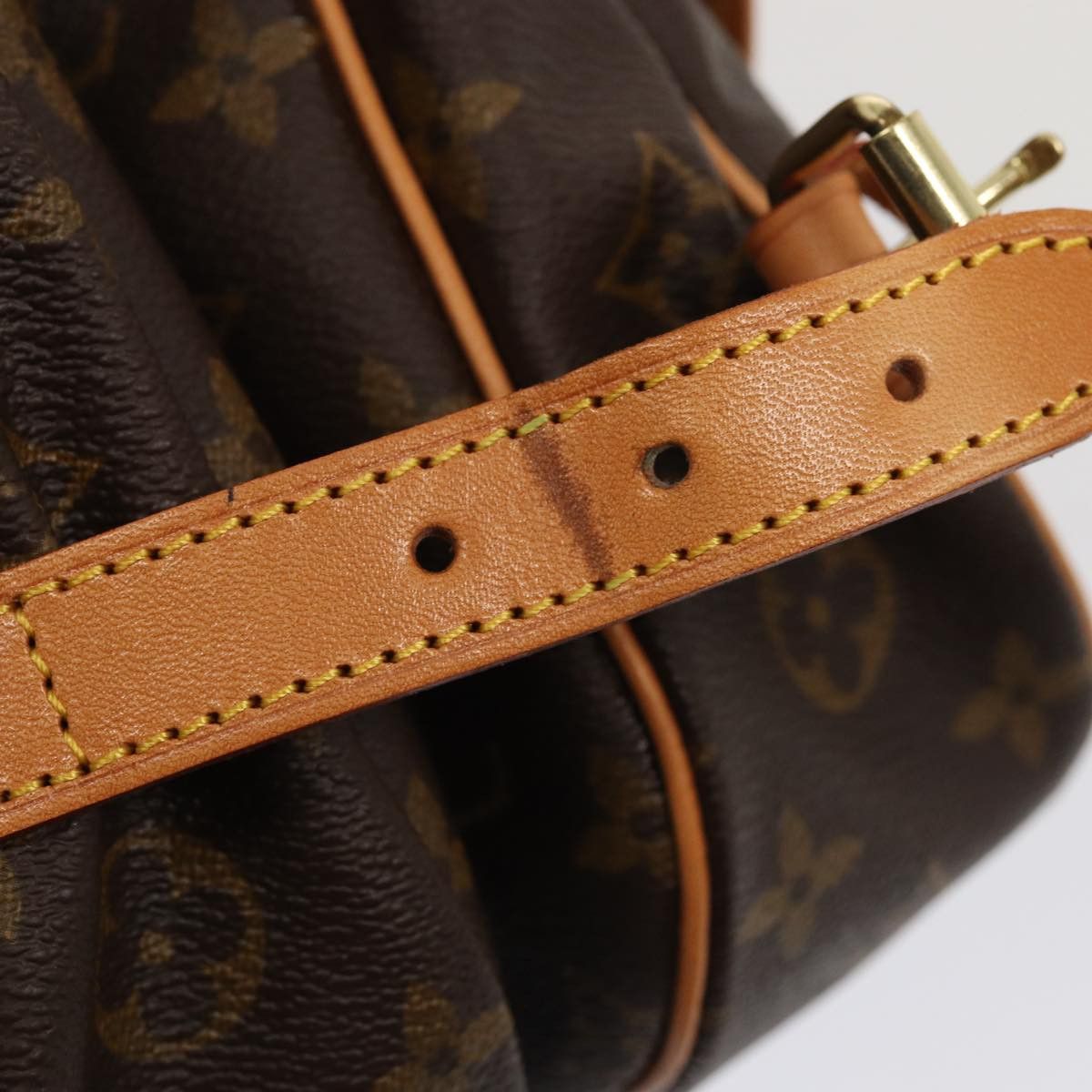 Louis Vuitton Saumur Brown Canvas Shoulder Bag (Pre-Owned) Size ONE SIZE - 18 Thumbnail
