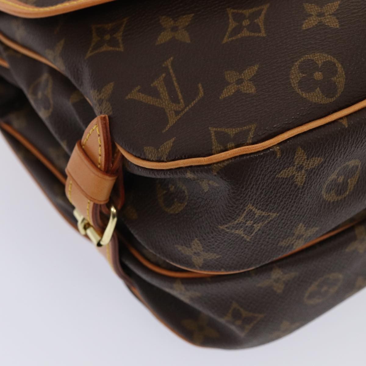 Louis Vuitton Saumur Brown Canvas Shoulder Bag (Pre-Owned) Size ONE SIZE - 13 Thumbnail