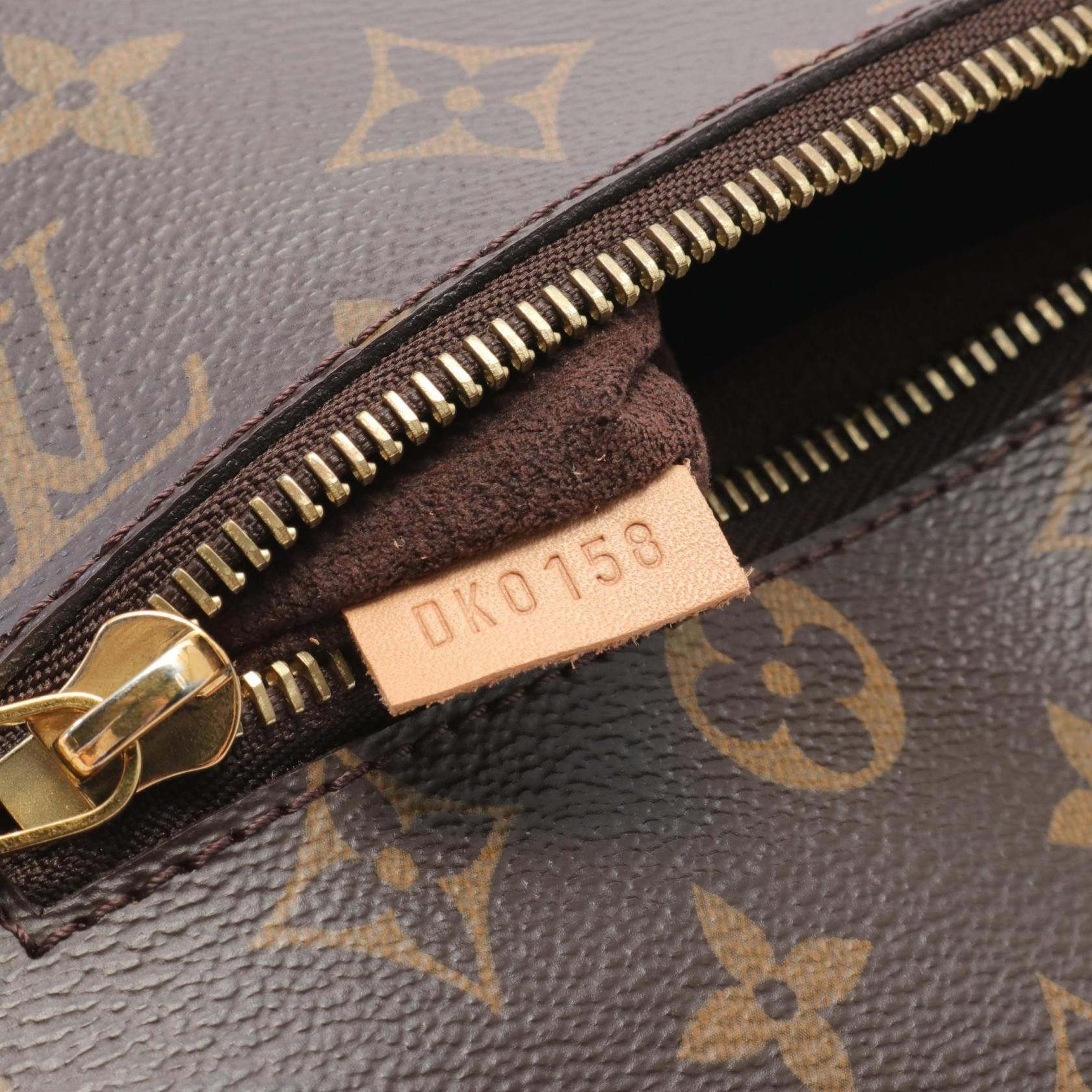 Louis Vuitton Louis Vuitton Pochette Métis Canvas Handbag M44875 in Very Good Condition Size ONE SIZE - 5 Thumbnail