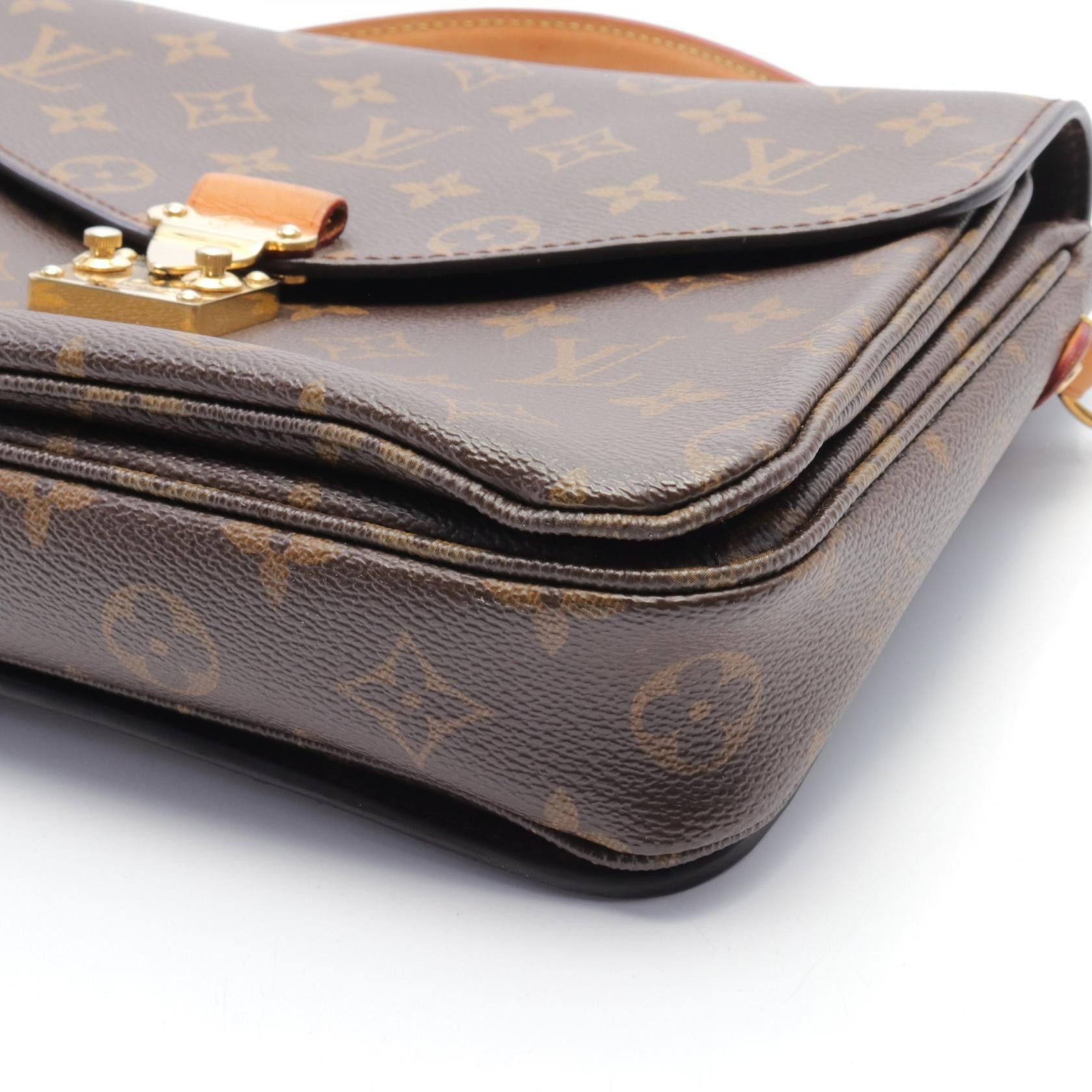 Louis Vuitton Louis Vuitton Pochette Métis Canvas Handbag M44875 in Very Good Condition Size ONE SIZE - 8 Thumbnail