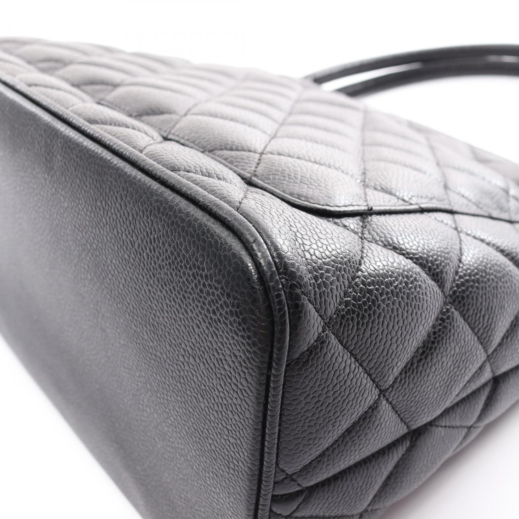 Chanel Chanel CC Caviar Medallion Tote Leather Tote Bag A01804 in Great Condition Size ONE SIZE - 7 Thumbnail