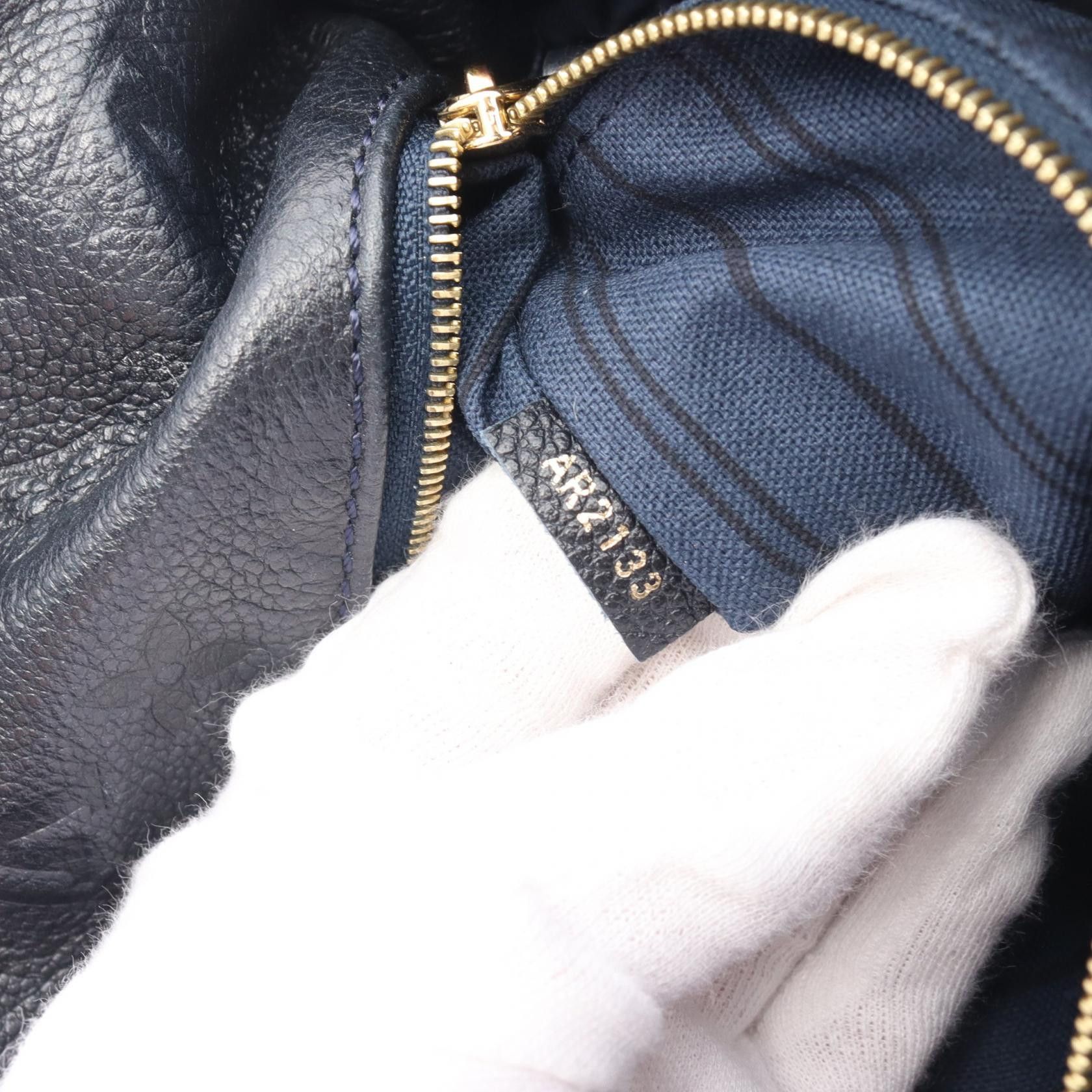 Louis Vuitton Louis Vuitton Monogram Empreinte Metis Tote Bag Leather Tote Bag M40810 in Very Good Condition Size ONE SIZE - 5 Thumbnail