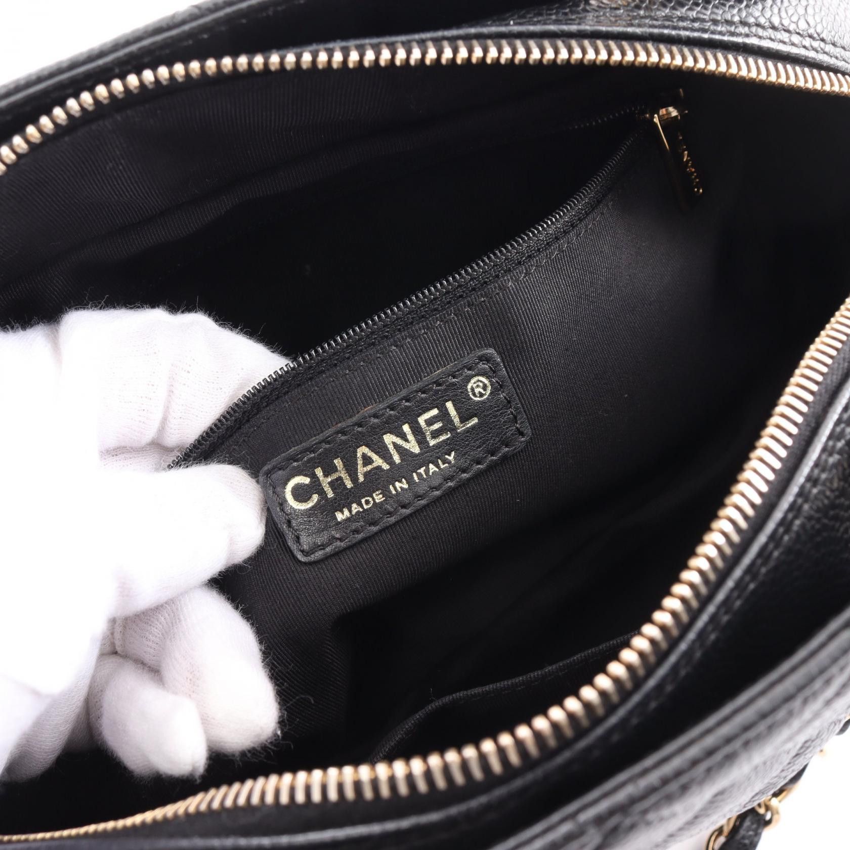 Chanel Chanel CC Caviar Matelasse Chain Shoulder Bag Leather Tote Bag A18004 in Great Condition Size ONE SIZE - 4 Thumbnail