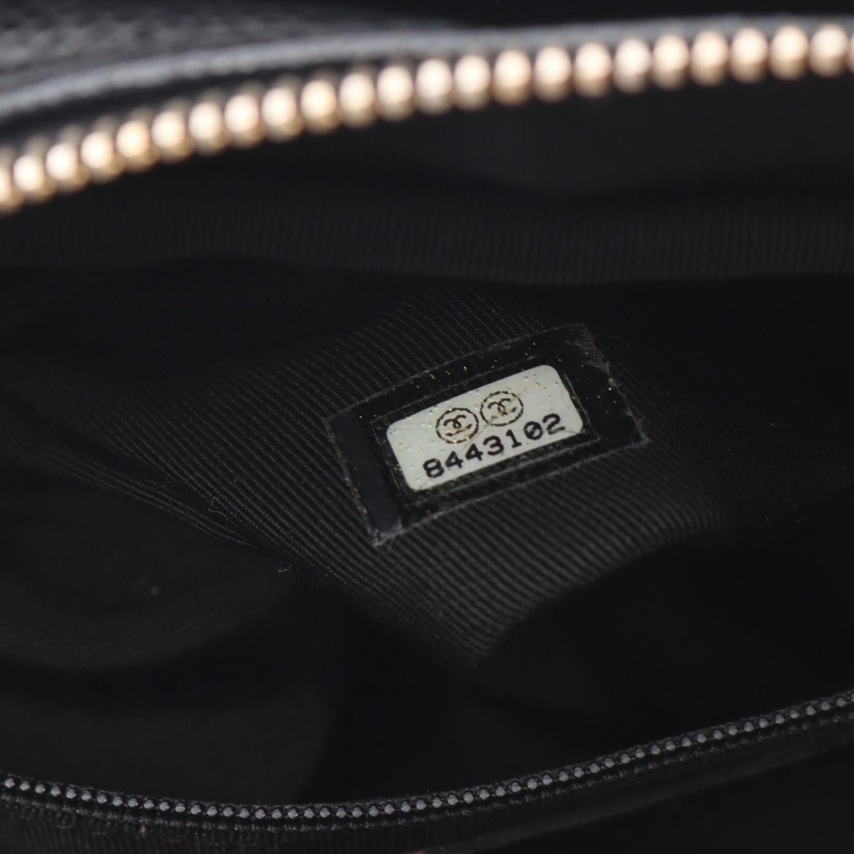 Chanel Chanel CC Caviar Matelasse Chain Shoulder Bag Leather Tote Bag A18004 in Great Condition Size ONE SIZE - 5 Thumbnail