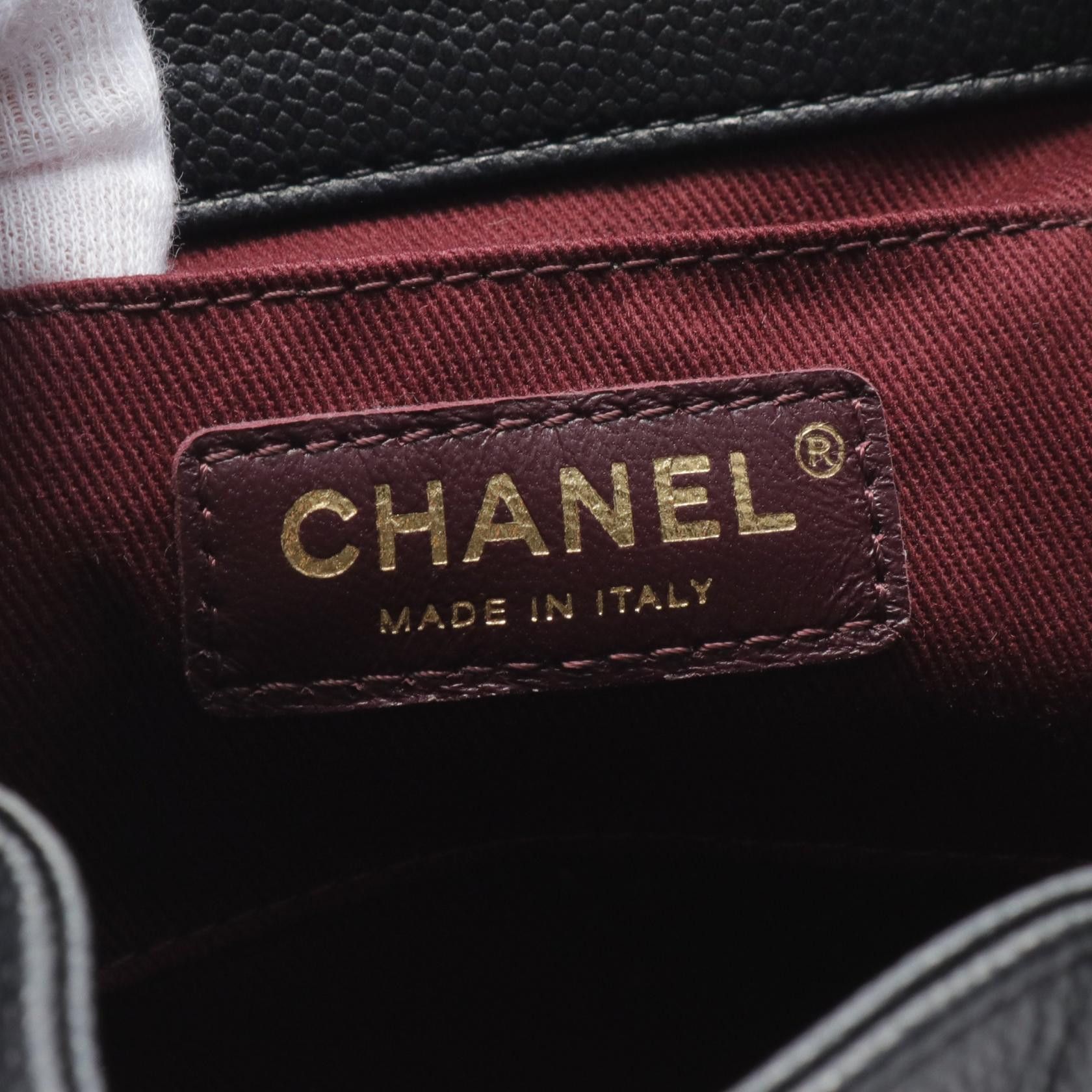 Chanel Chanel Caviar Drawstring Shoulder Bag Leather Shoulder Bag AS2353 in Great Condition Size ONE SIZE - 4 Thumbnail