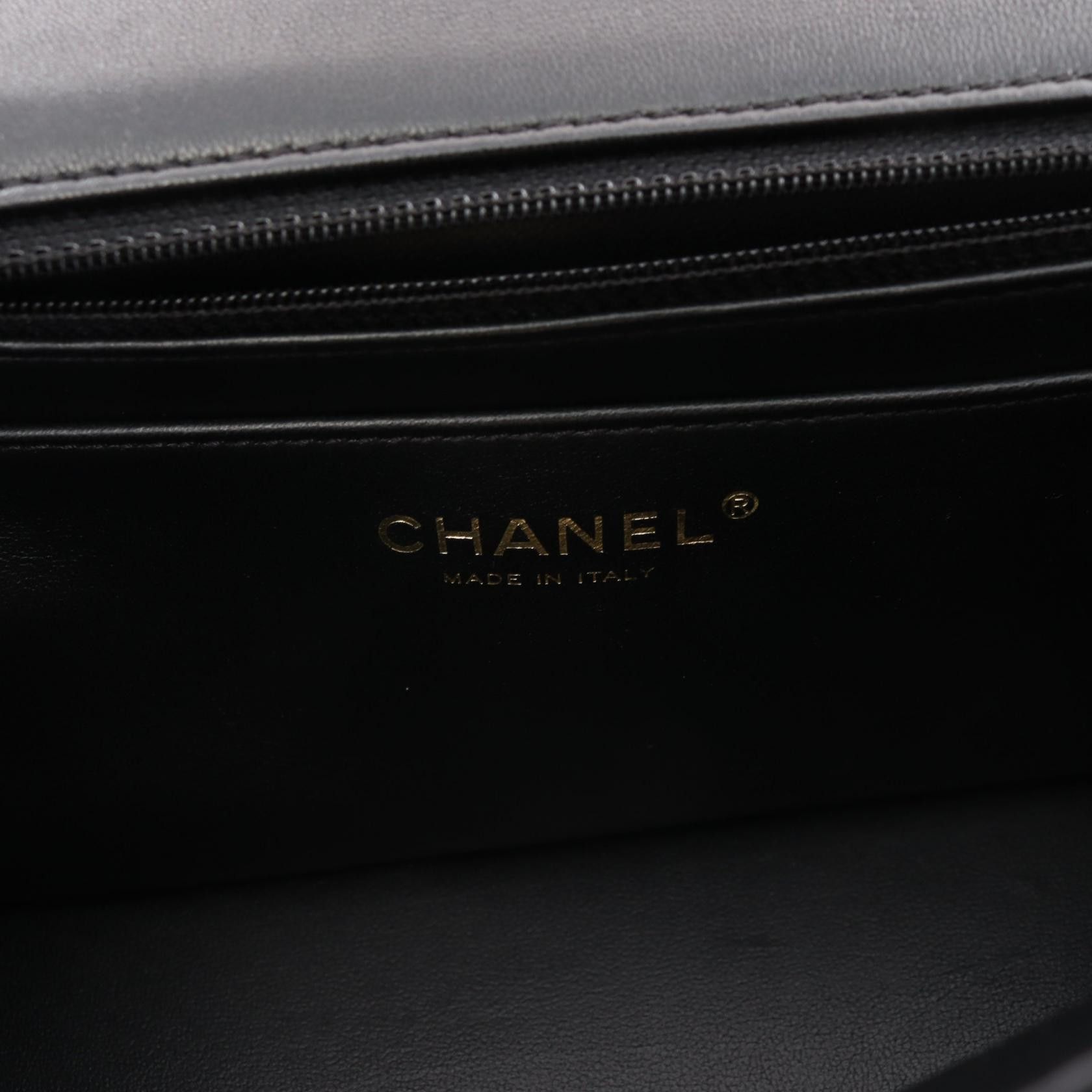 Chanel Chanel CC Quilted Leather Chain Handle Bag Leather Shoulder Bag AS4219 in Great Condition Size ONE SIZE - 4 Thumbnail