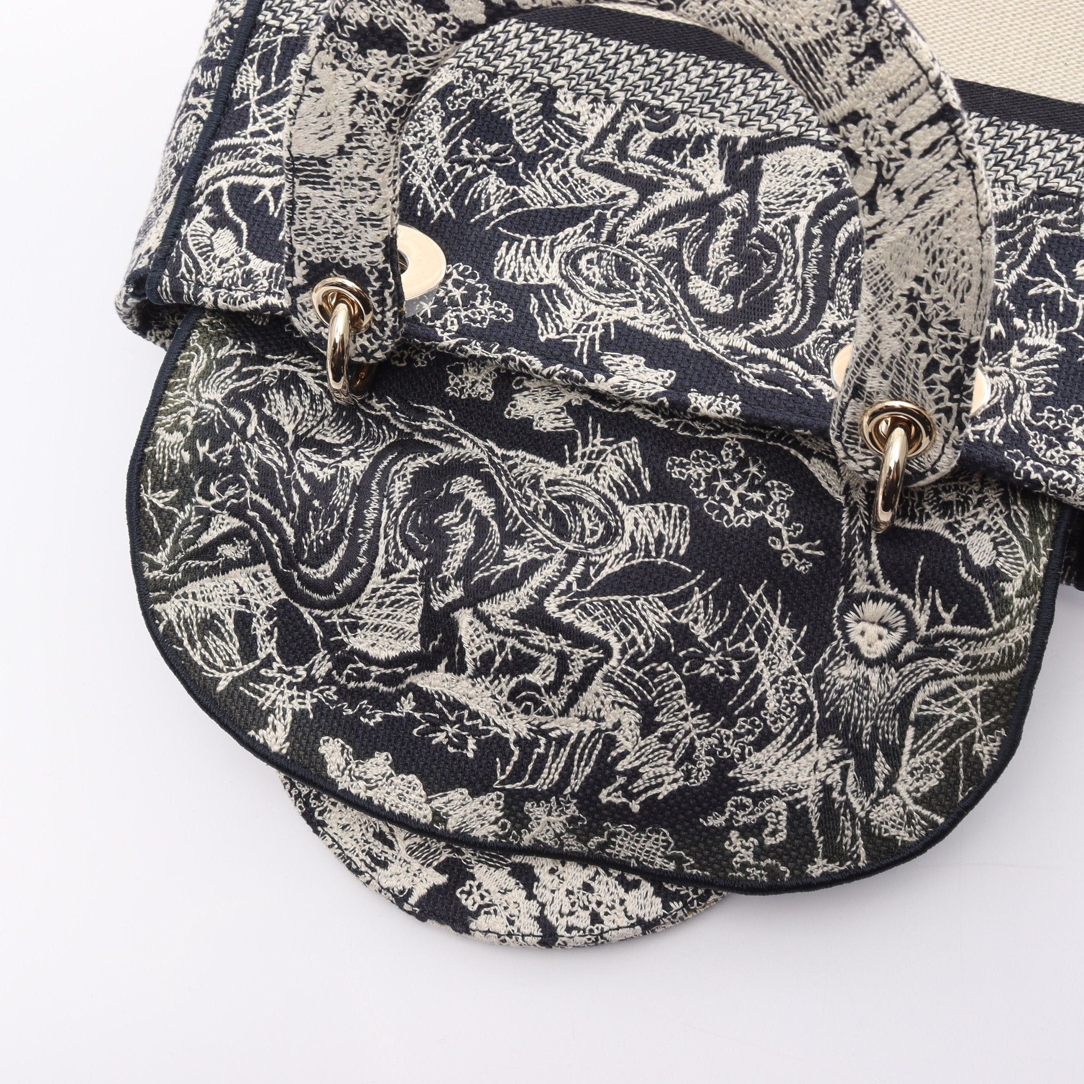 Dior Dior Lady Medium Bag Embroidery Handbag Canvas Ivory Navy Size ONE SIZE - 8 Thumbnail
