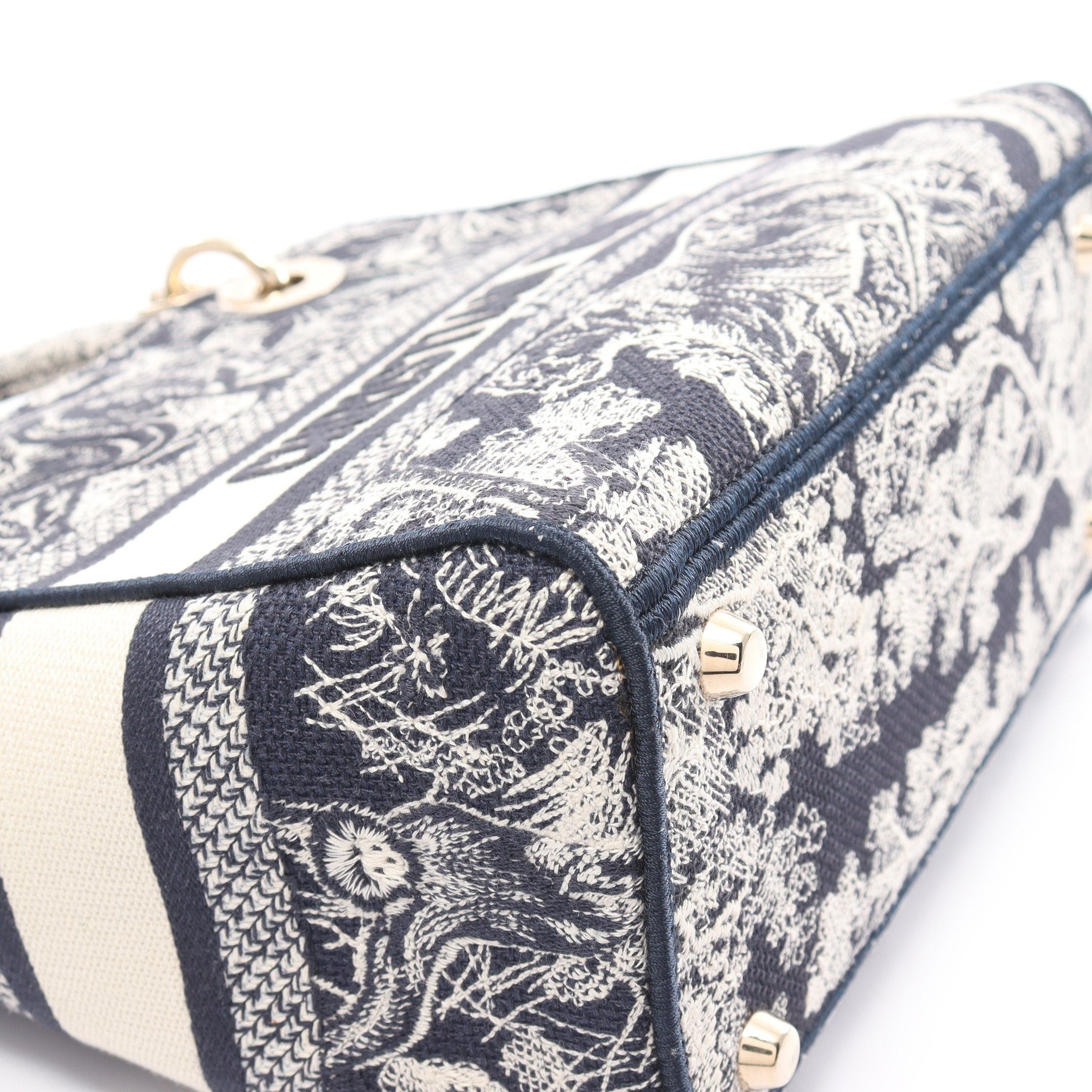 Dior Dior Lady Medium Bag Embroidery Handbag Canvas Ivory Navy Size ONE SIZE - 11 Thumbnail
