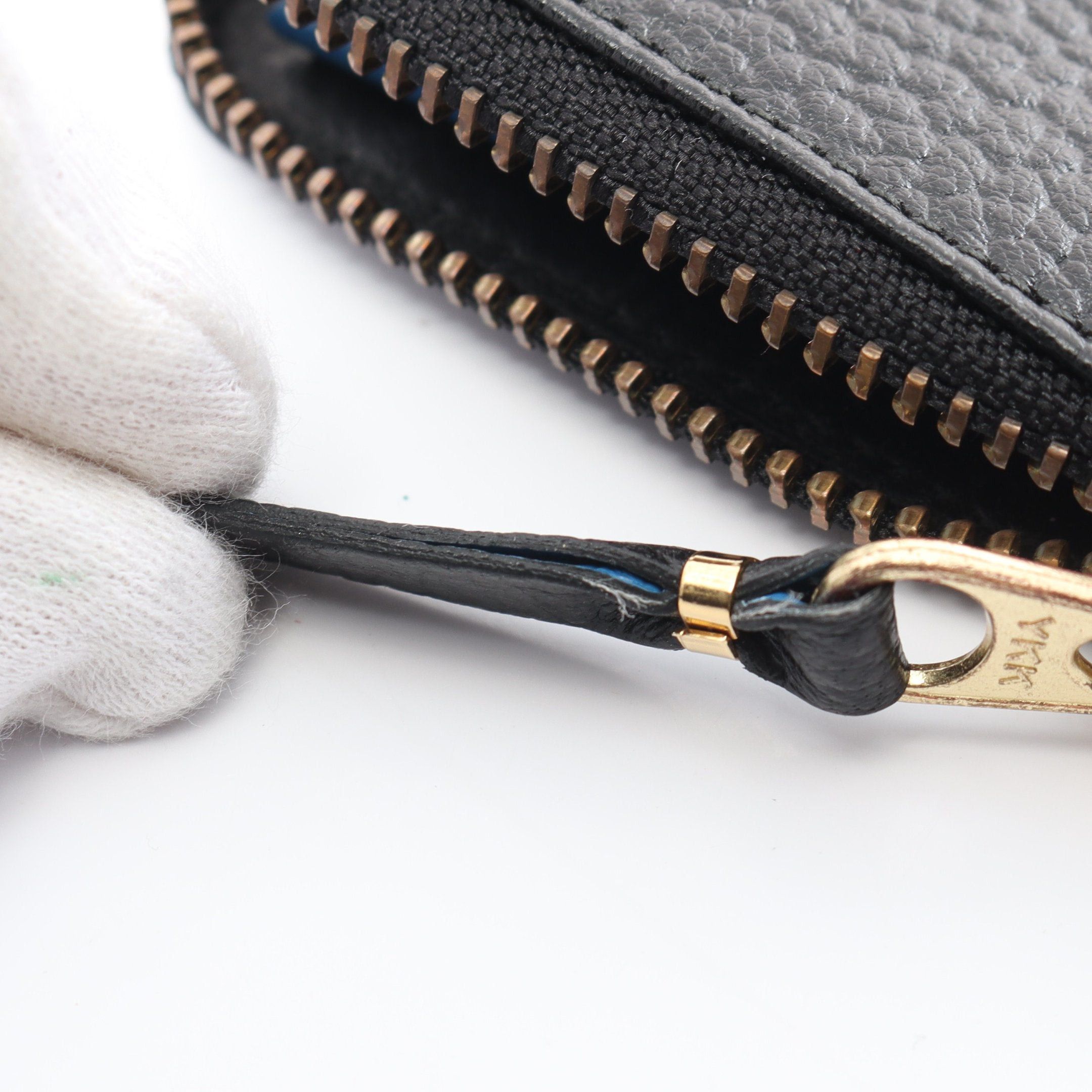 Comme des Garcons Comme Des Garcons L-Shaped Zipper Compact Wallet Coin Purse Leather Black Size ONE SIZE - 8 Thumbnail