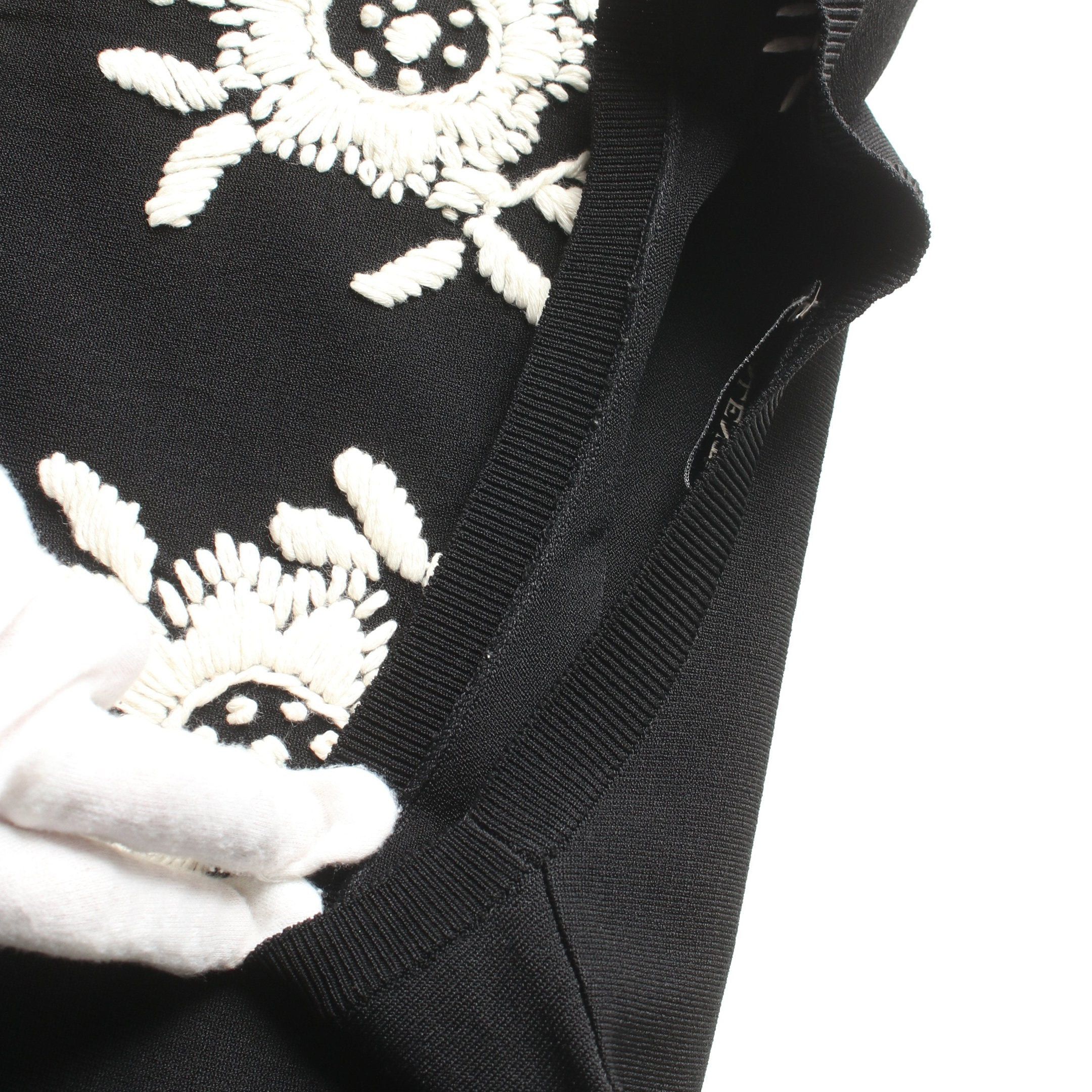 Valentino Valentino Knit Dress Short Sleeve Embroidery Rayon Black White Size ONE SIZE - 5 Thumbnail