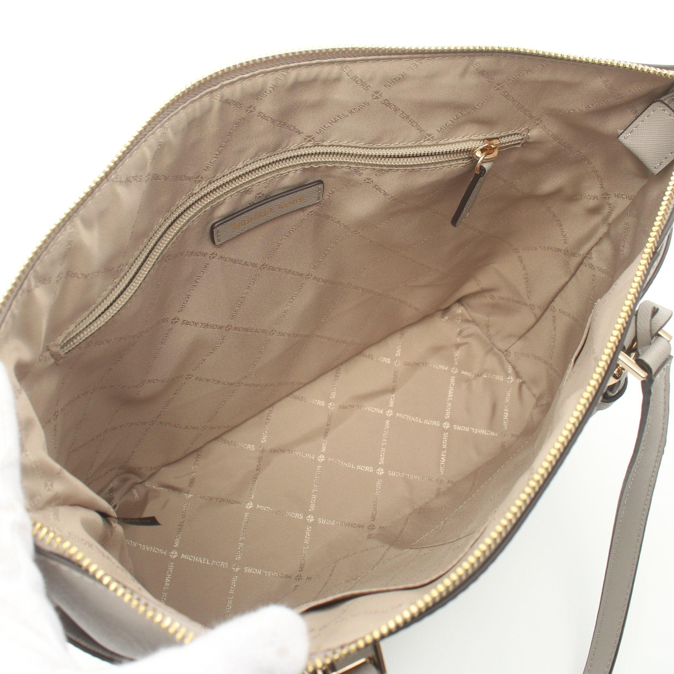 Michael Kors Michael Kors Charlotte Large Shoulder Bag Tote Leather Gray Size ONE SIZE - 3 Thumbnail