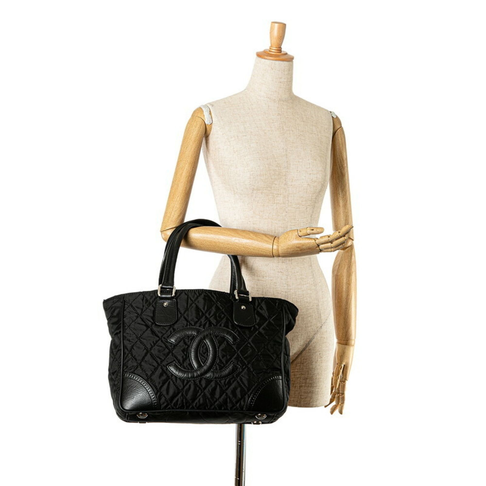 Chanel Chanel Logo CC tote Size ONE SIZE - 7 Thumbnail