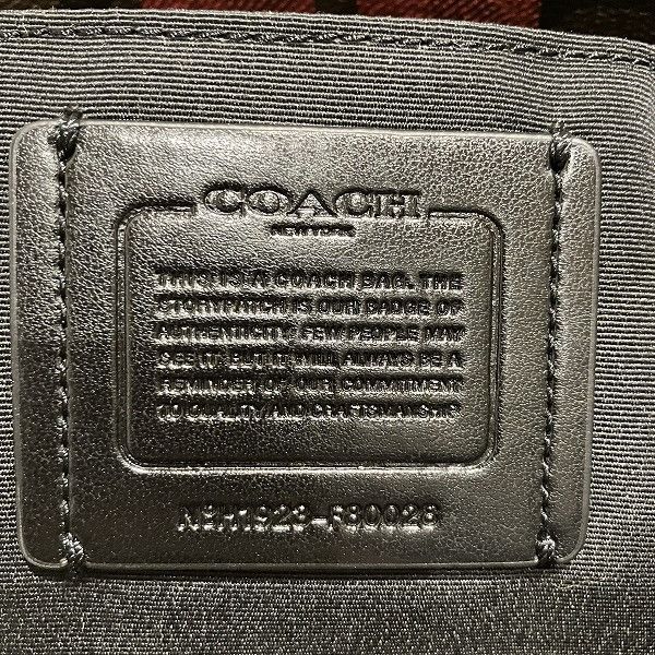 Coach Coach Coach Signature PVC Leather Tote Bag F80028 Plastic Tote Bag F80028 in Great Condition Size ONE SIZE - 5 Thumbnail