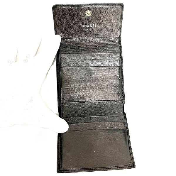 Chanel Chanel Chanel Leather Coco Button Trifold Wallet A20902 Leather Short Wallet A20902 in Good Condition Size ONE SIZE - 2 Thumbnail