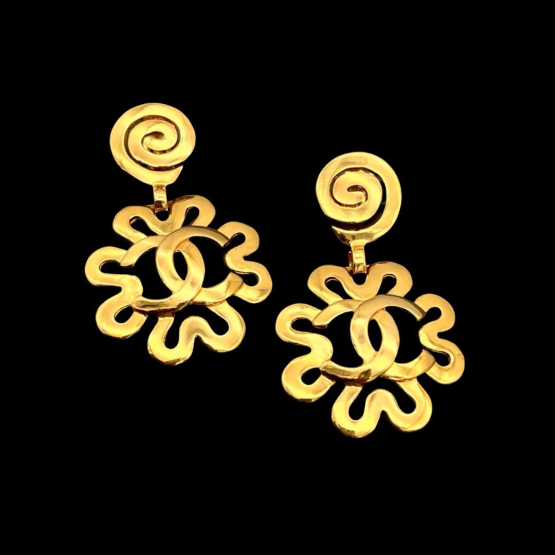Chanel Chanel Flower Motif Jumbo Coco Mark Swing Earrings 95P Size ONE SIZE - 4 Thumbnail