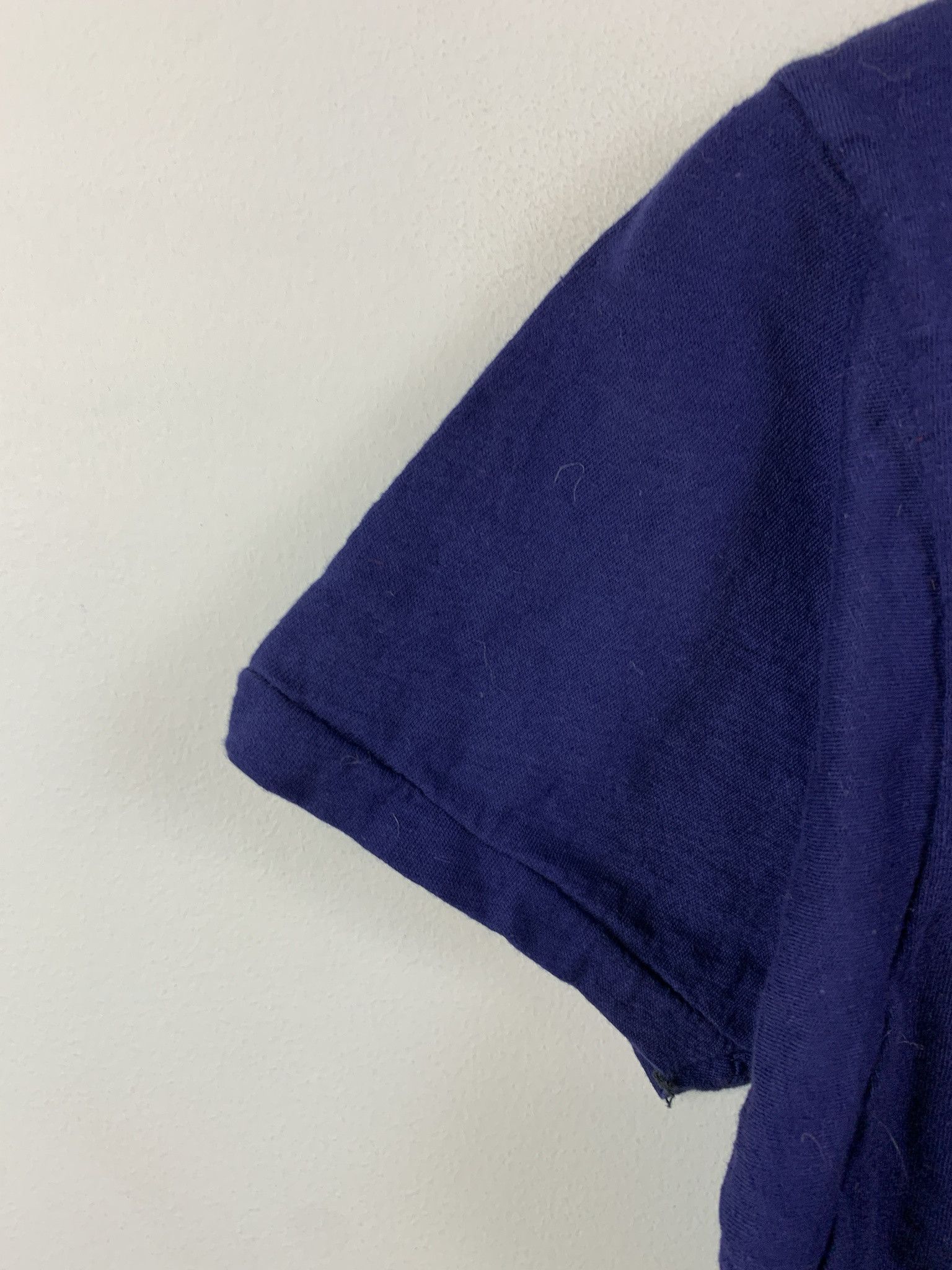 Vintage Vintage 1980s KMart Single Stitch Navy Pocket Tee Size L Size US L / EU 52-54 / 3 - 2 Thumbnail