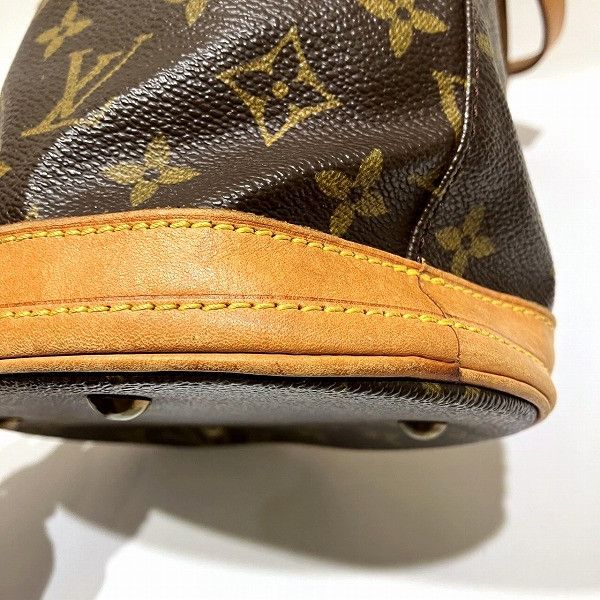 Louis Vuitton Louis Vuitton Louis Vuitton Monogram Petit Bucket Tote Bag M42238 Canvas Tote Bag M42238 in Good Condition Size ONE SIZE - 4 Thumbnail