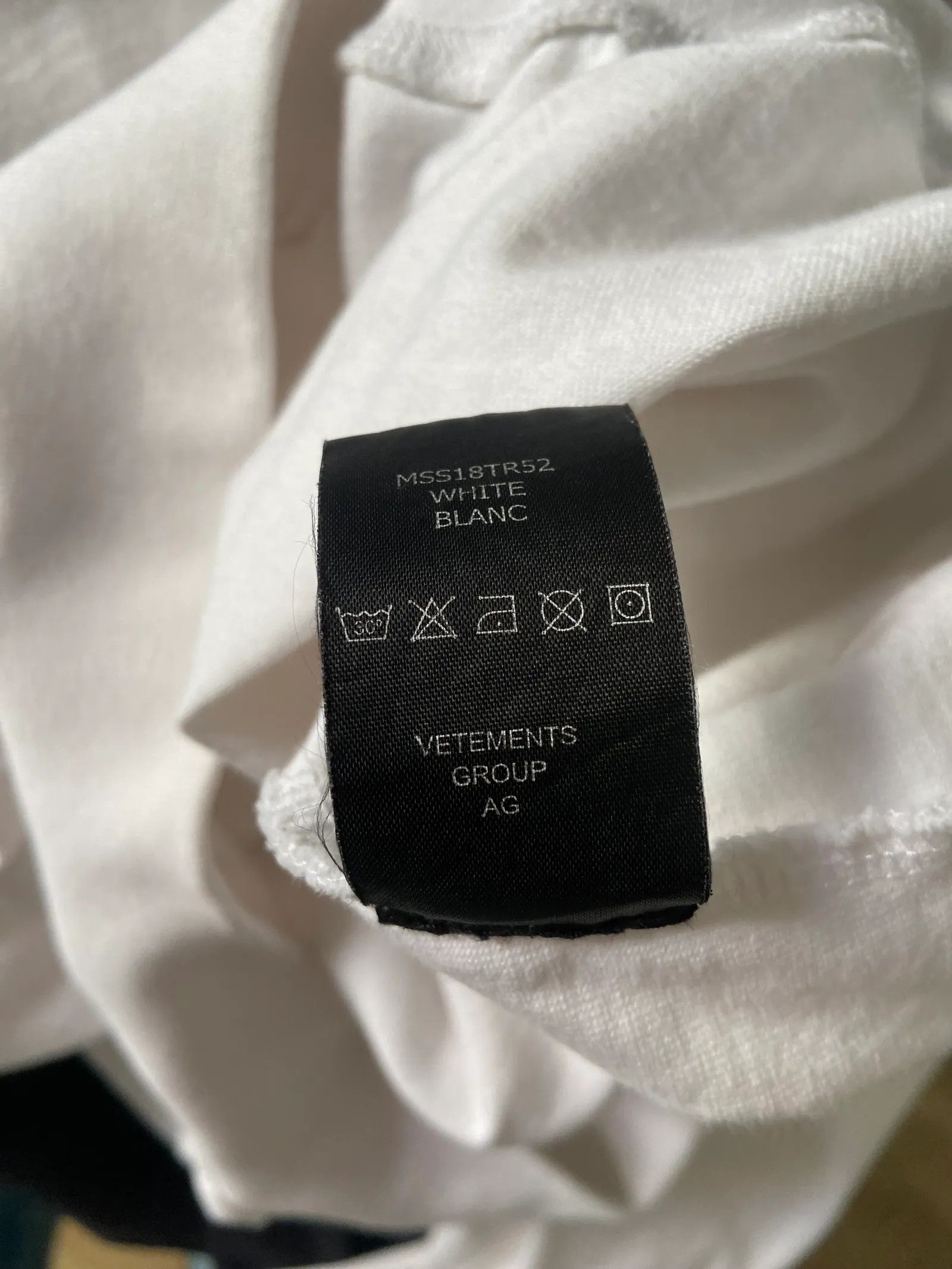 Vetements Vetements Sweatshirt Size US S / EU 44-46 / 1 - 3 Thumbnail