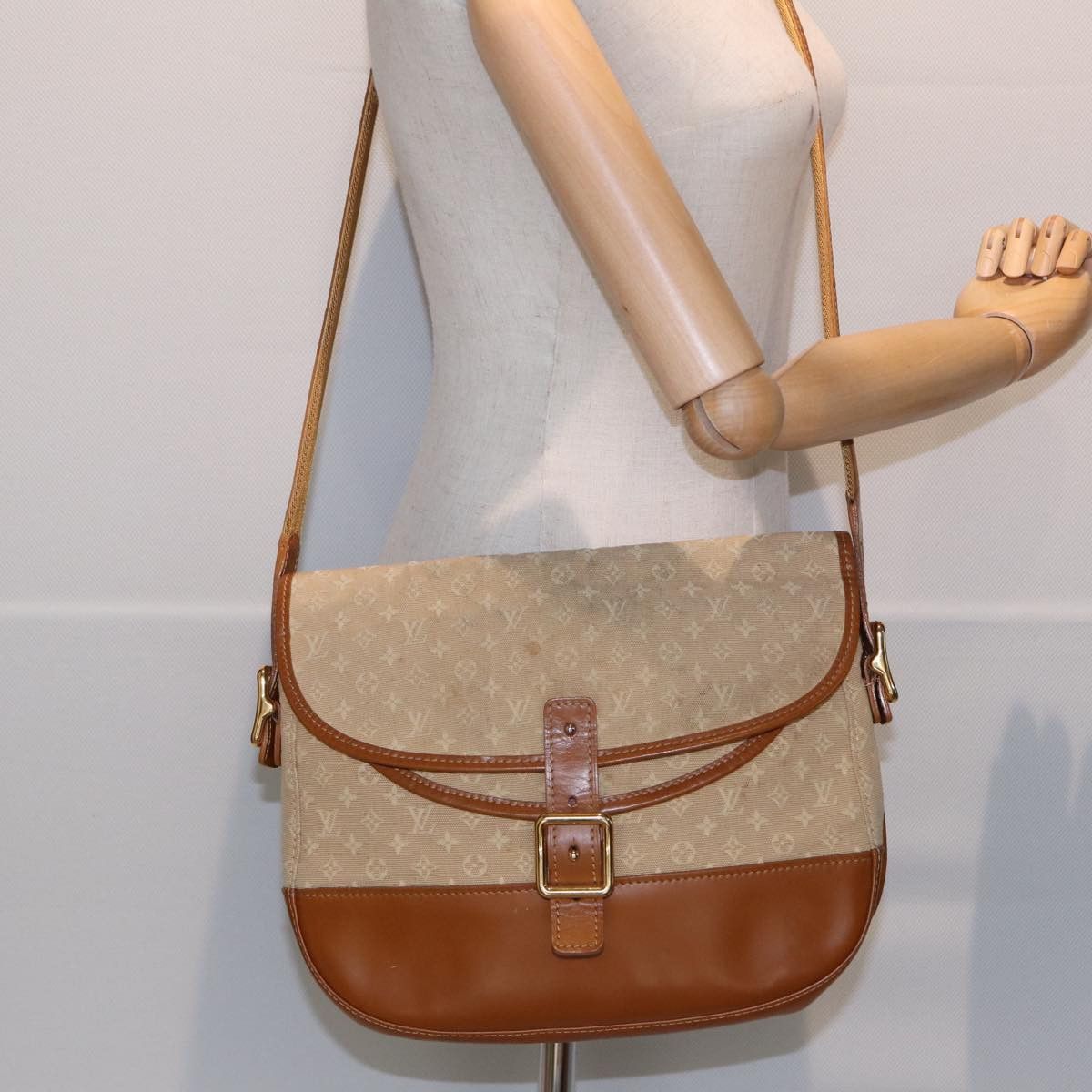 Louis Vuitton Louis Vuitton Belaia shoulder Size ONE SIZE - 7 Thumbnail