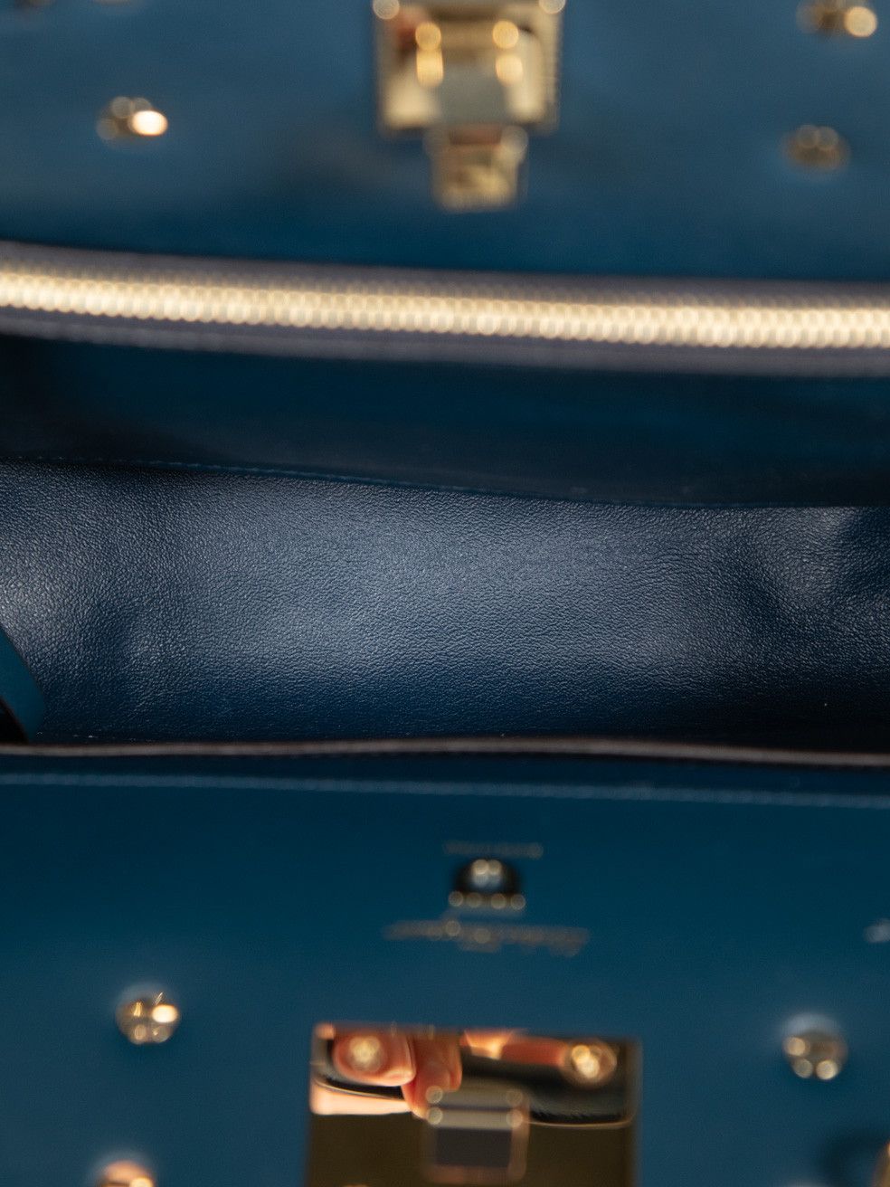 Salvatore Ferragamo Teal Leather Studio Handbag Size ONE SIZE - 6 Thumbnail
