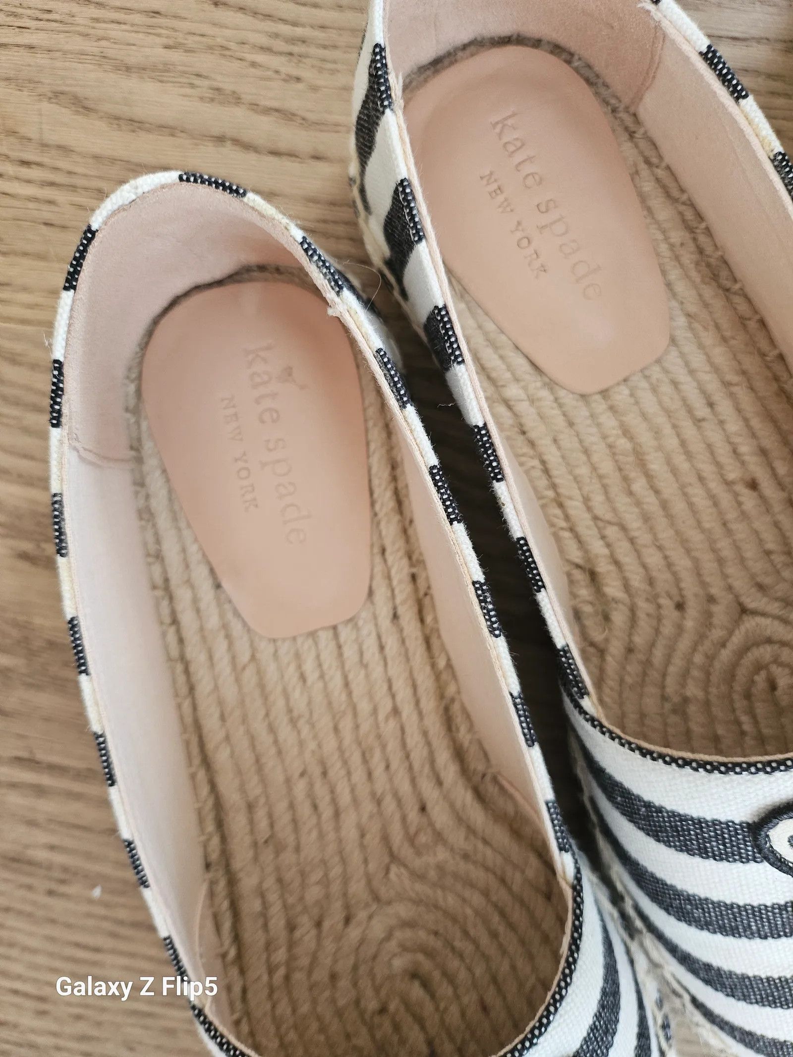 Kate Spade Kate Spade Garden Zebra Shoes Size US 7 / IT 37 - 2 Thumbnail