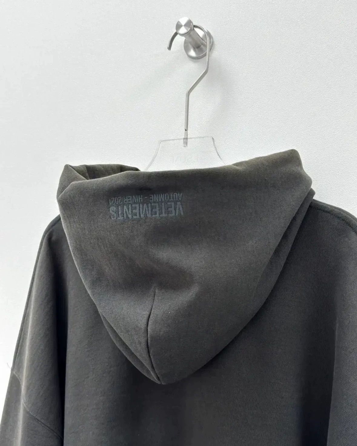 Vetements Vetements+Velcro Sanskrit sweatshirt -DMC Size US M / EU 48-50 / 2 - 4 Thumbnail